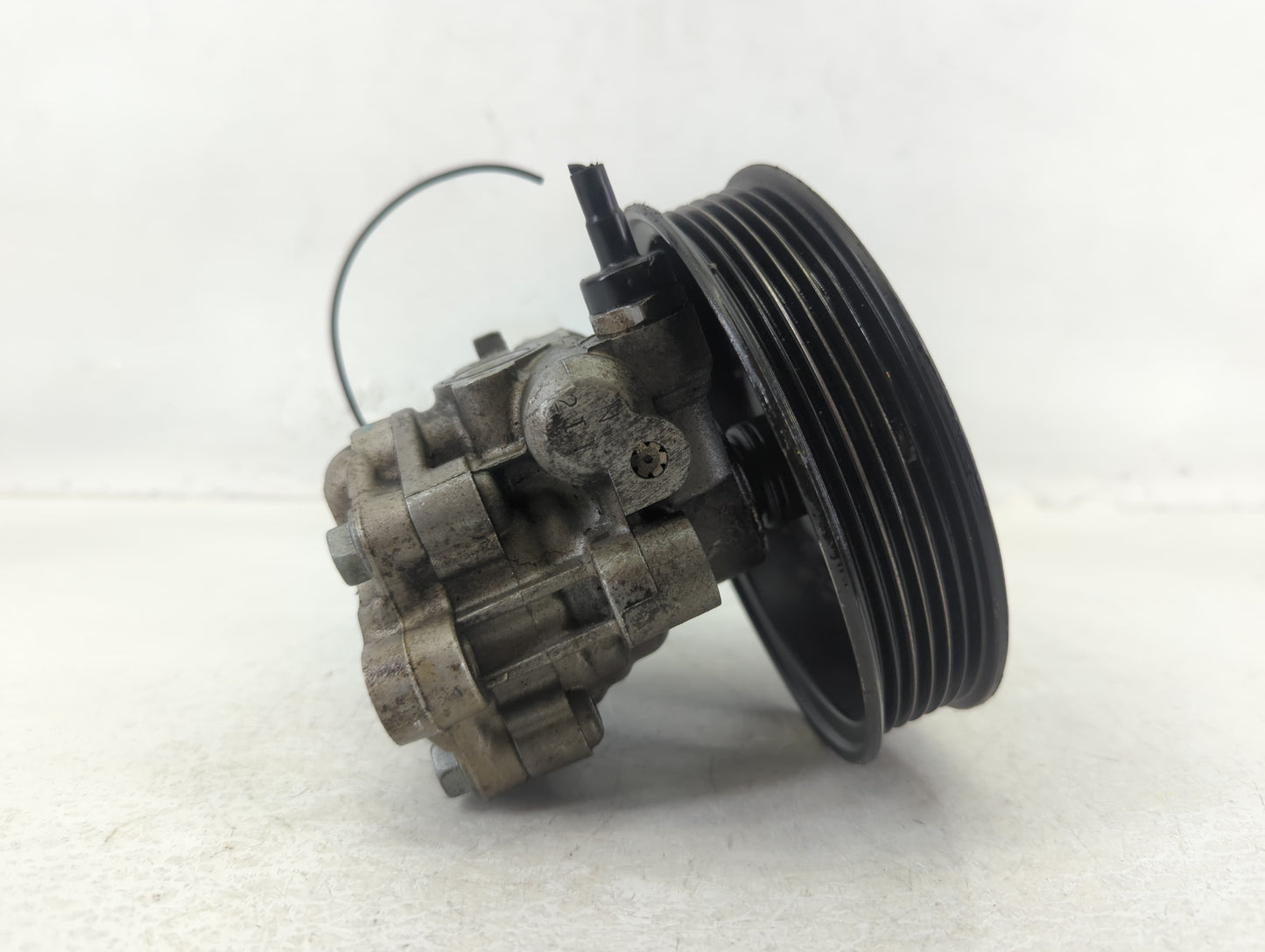 2013-2014 Hyundai Genesis Power Steering Column Pump Oem - Oemusedautoparts1.com