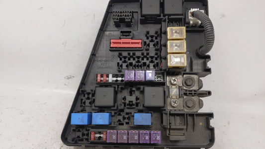 2013-2014 Hyundai Genesis Fusebox Fuse Box Panel Relay Module P/N:91940-3M160 Fits Fits 2013 2014 2015 2016 OEM Used Auto Parts
