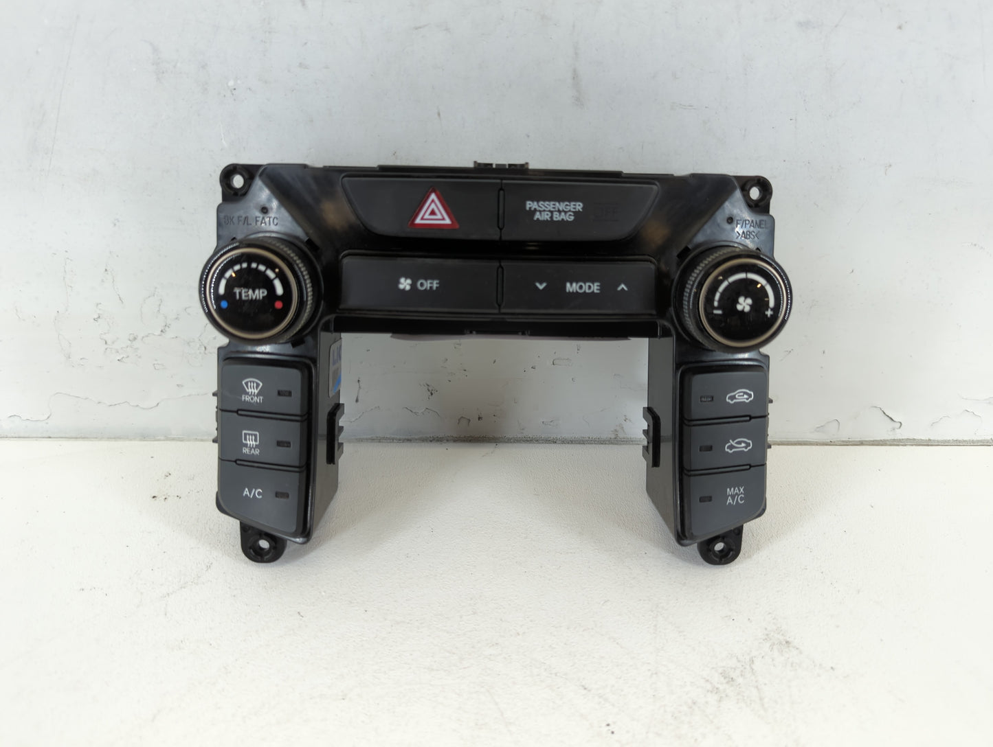 2013-2016 Hyundai Genesis Climate Control Module Temperature AC/Heater Replacement P/N:97250-2MMC0 Fits Fits 2013 2014 2015 