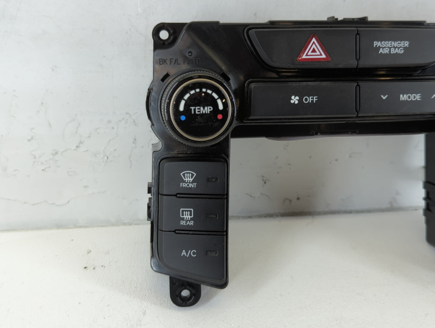2013-2016 Hyundai Genesis Climate Control Module Temperature AC/Heater Replacement P/N:97250-2MMC0 Fits Fits 2013 2014 2015 