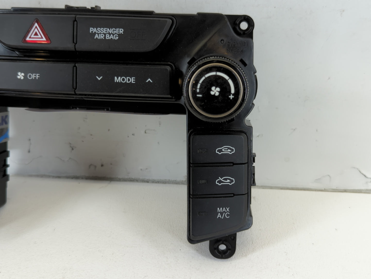 2013-2016 Hyundai Genesis Climate Control Module Temperature AC/Heater Replacement P/N:97250-2MMC0 Fits Fits 2013 2014 2015 