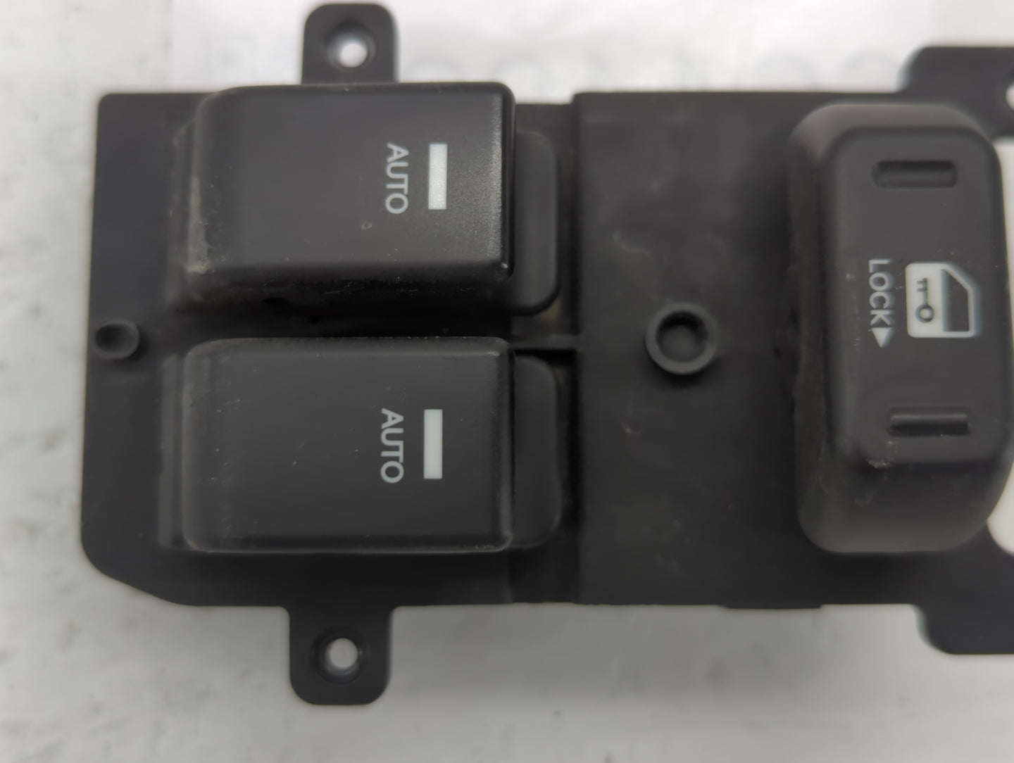 2013-2016 Hyundai Genesis Master Power Window Switch Replacement Driver Side Left P/N:202008374 Fits Fits 2013 2014 2015 201