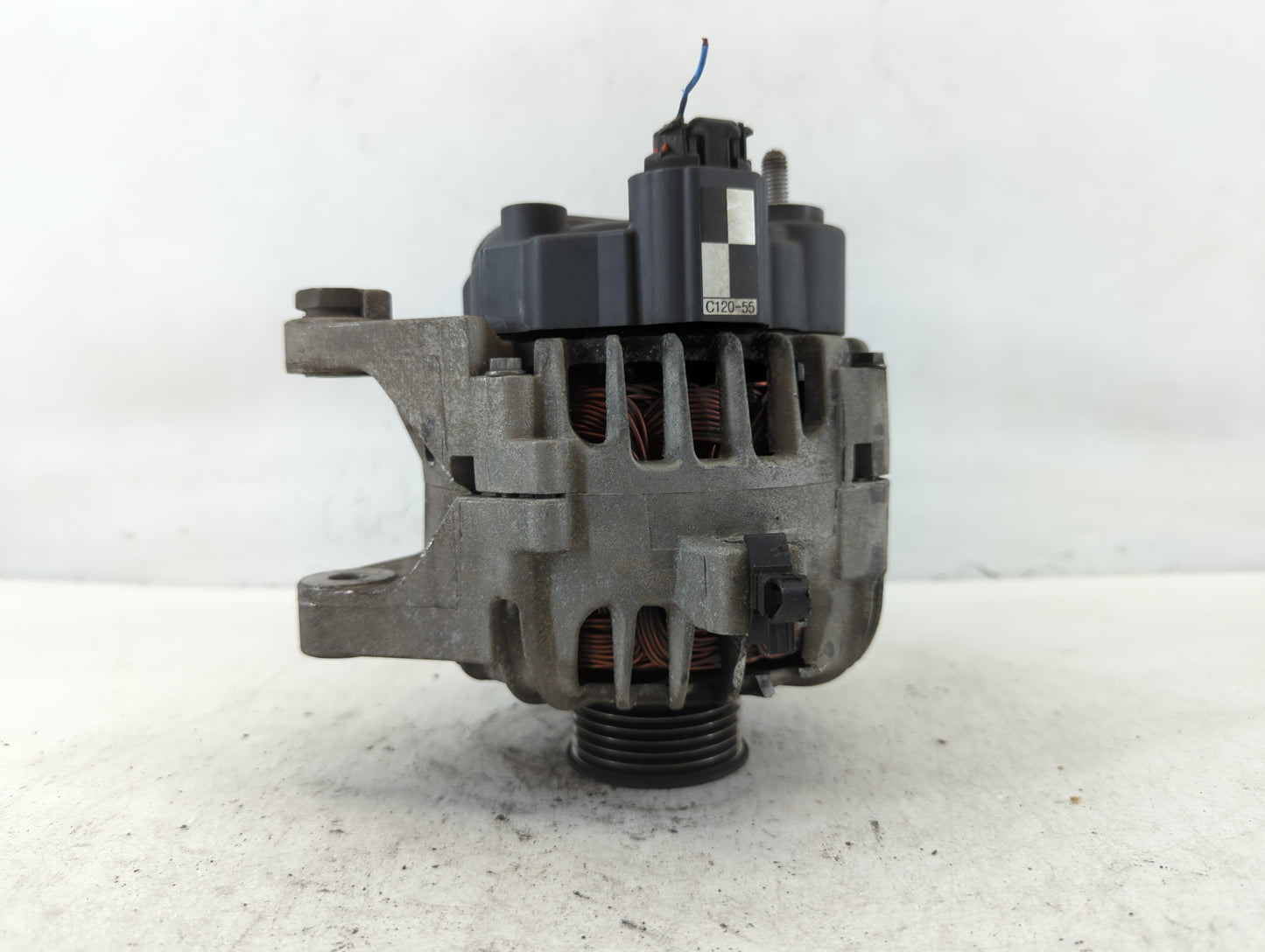 2013-2014 Hyundai Genesis Alternator Replacement Generator Charging Assembly Engine OEM P/N:2614548 37301-2C120 Fits OEM Use