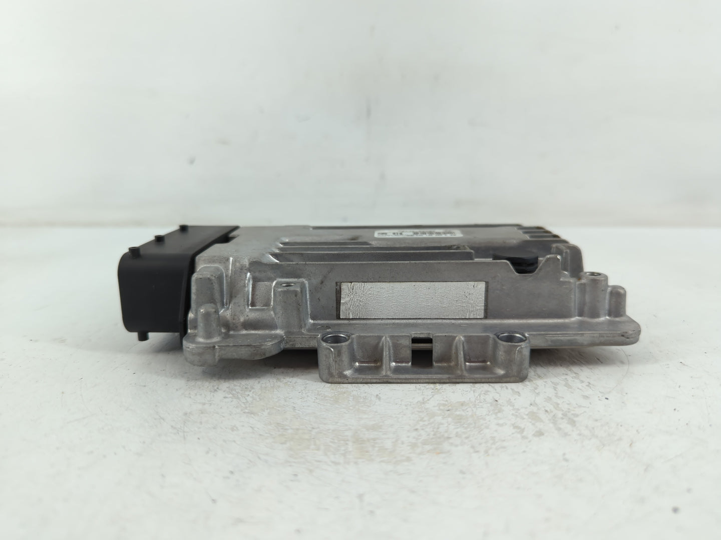 2013-2016 Hyundai Genesis Chassis Control Module Ccm Bcm Body Control - Oemusedautoparts1.com