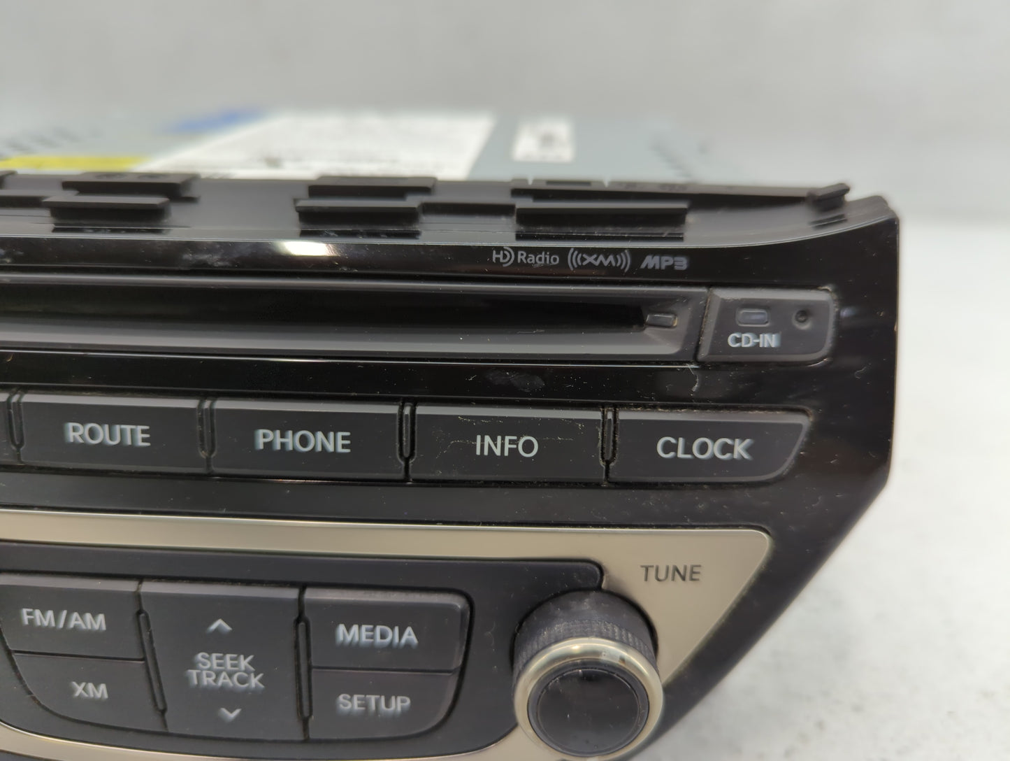 2013-2015 Hyundai Genesis Am Fm Cd Player Radio Receiver - Oemusedautoparts1.com