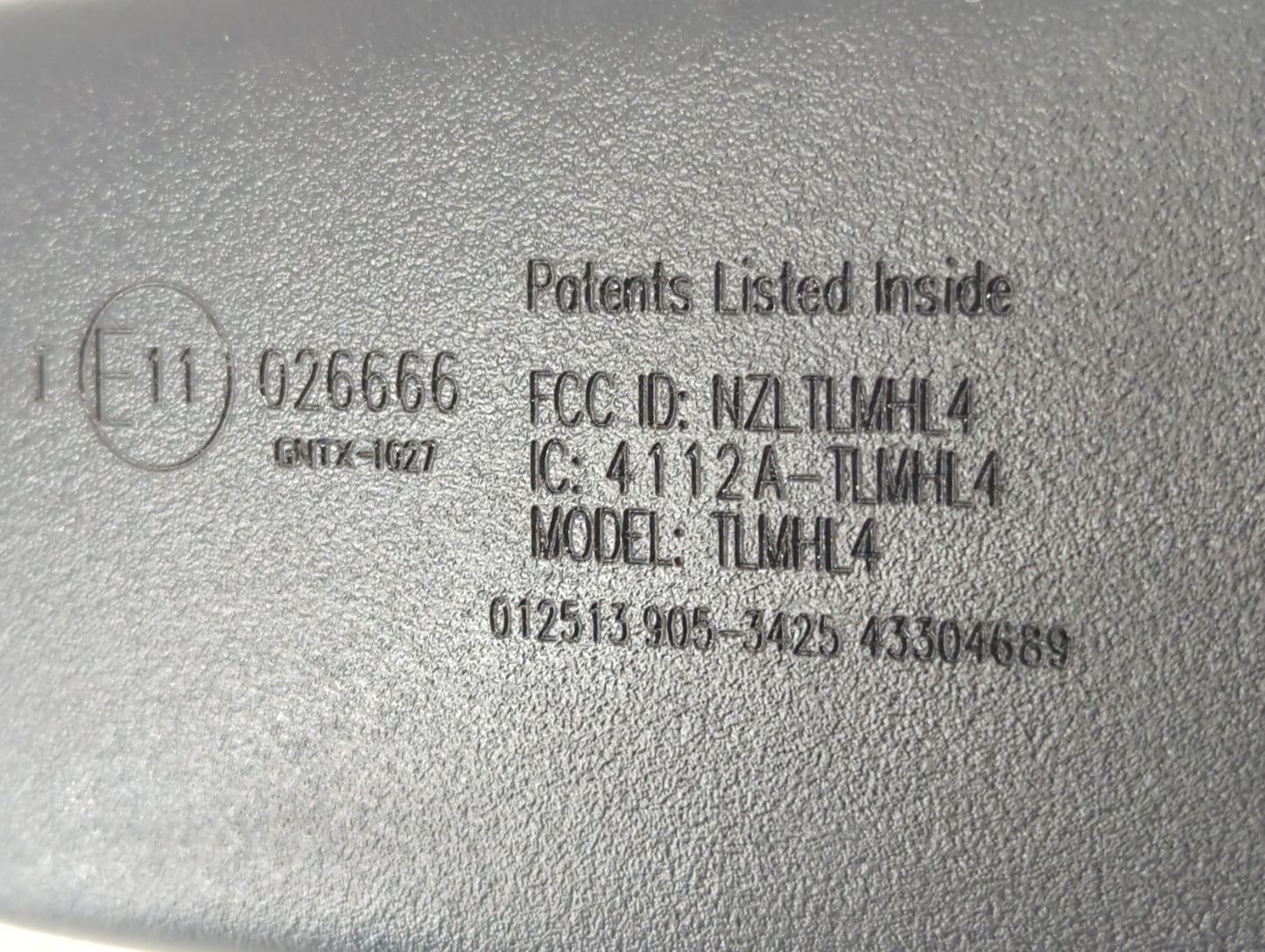 2009-2016 Hyundai Genesis Interior Rear View Mirror Replacement OEM P/N:E11026666 Fits OEM Used Auto Parts - Oemusedautopart