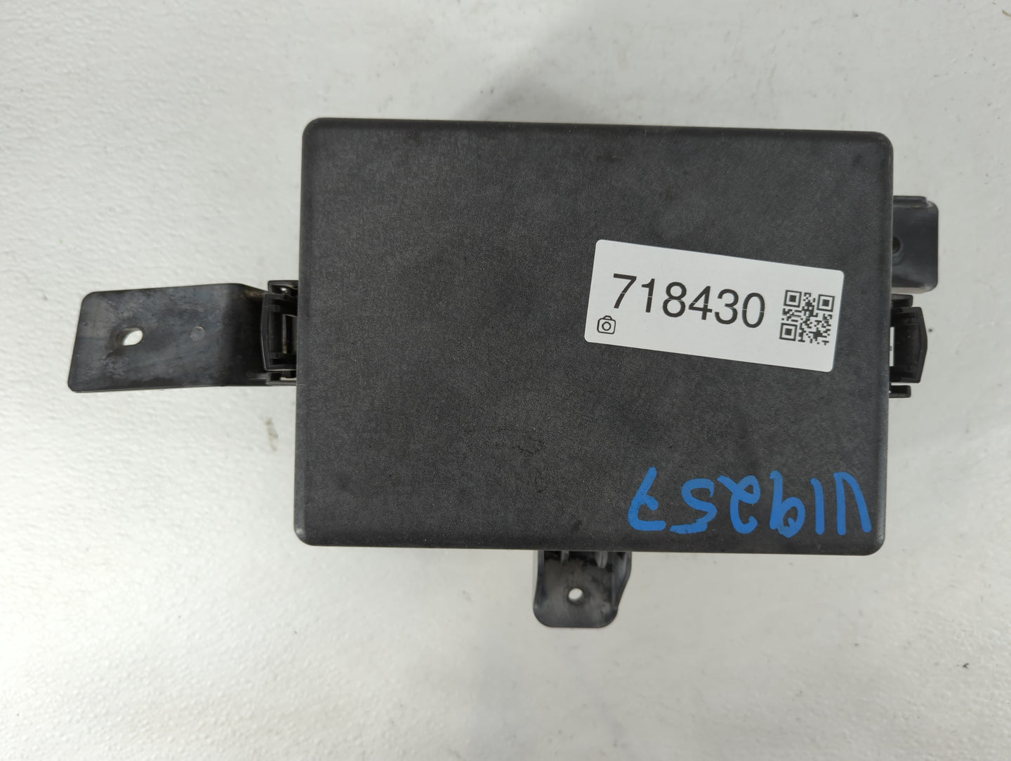 2013-2016 Hyundai Genesis Fusebox Fuse Box Panel Relay Module P/N:91264-2M56 Fits Fits 2013 2014 2015 2016 OEM Used Auto Par