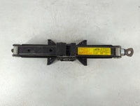 2013 Hyundai Genesis Spare Scissor Car Jack 718802 - Oemusedautoparts1.com