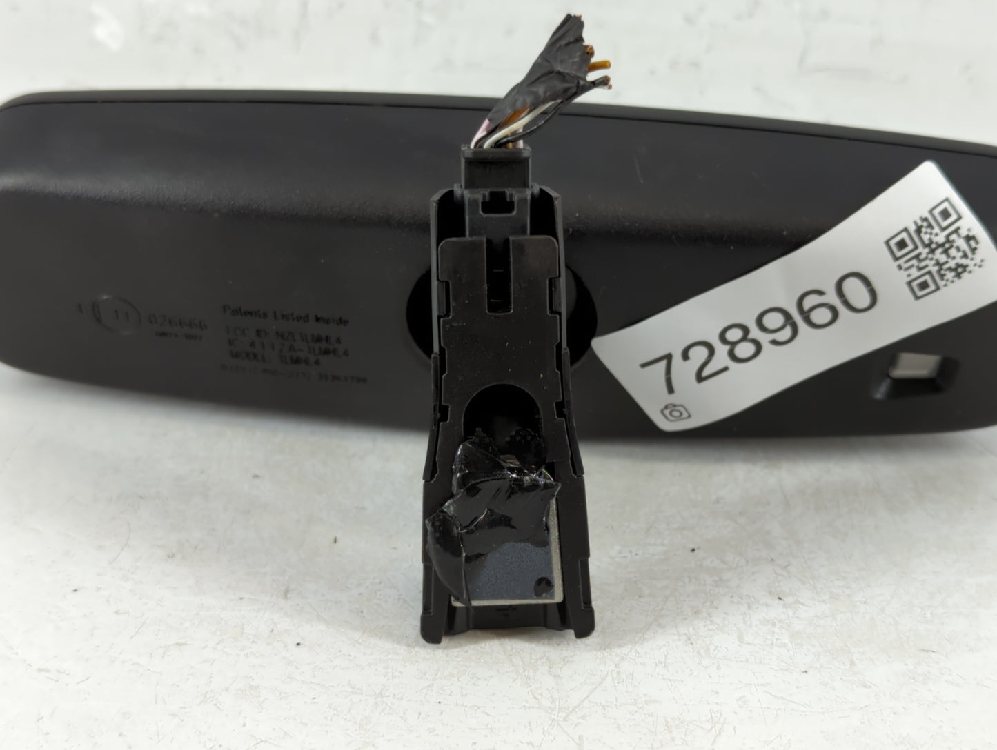 2013-2016 Hyundai Genesis Interior Rear View Mirror Replacement OEM P/N:IE11026666 Fits OEM Used Auto Parts - Oemusedautopar