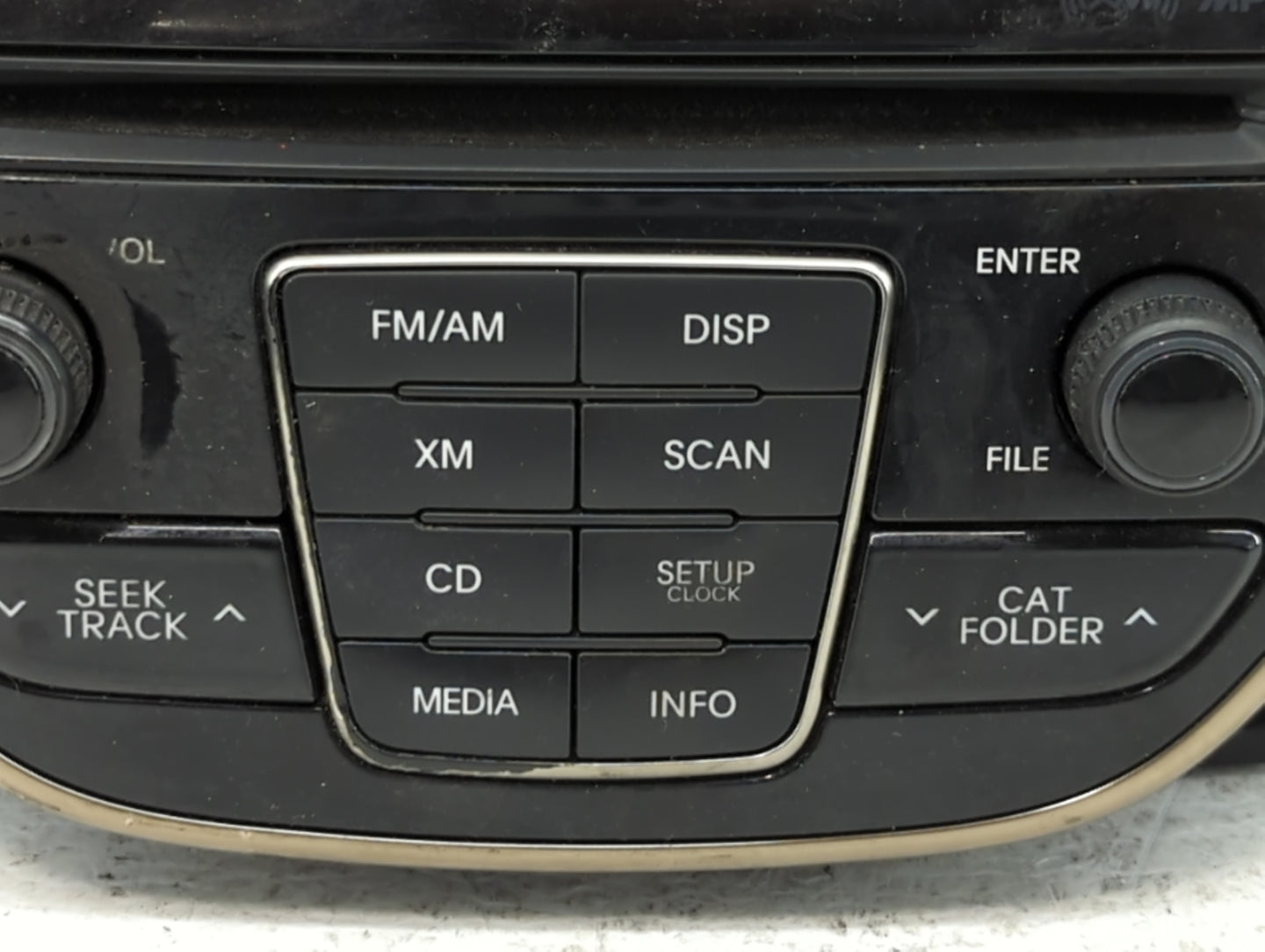 2013-2015 Hyundai Genesis Am Fm Cd Player Radio Receiver - Oemusedautoparts1.com