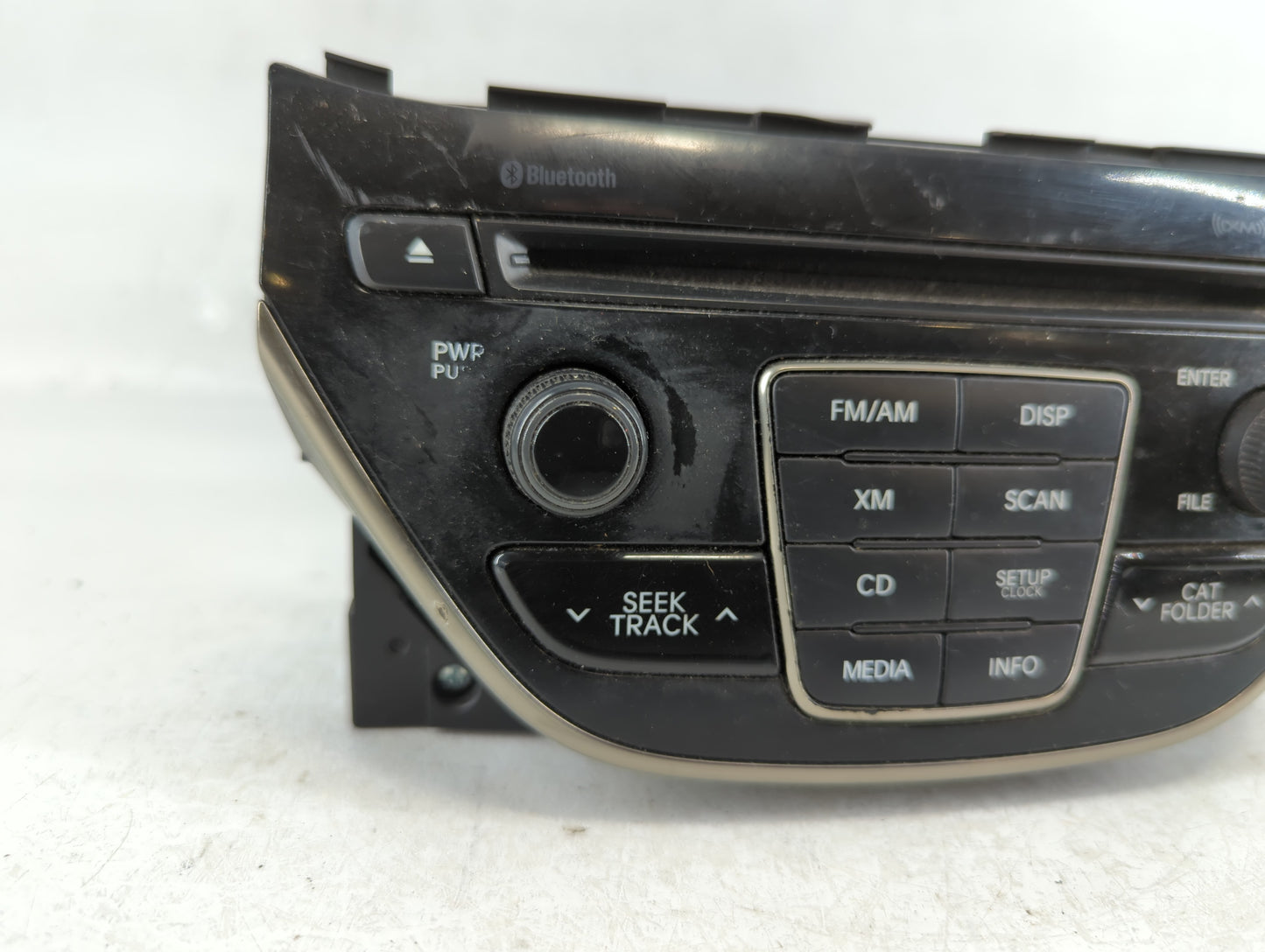 2013-2013 Hyundai Genesis Am Fm Cd Player Radio Receiver - Oemusedautoparts1.com