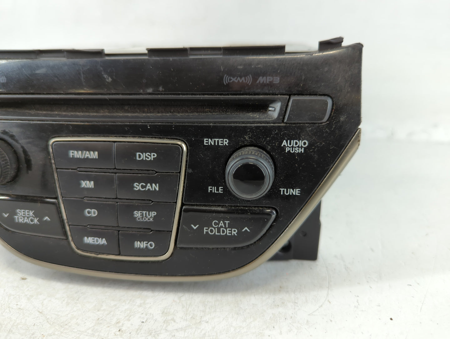 2013-2013 Hyundai Genesis Am Fm Cd Player Radio Receiver - Oemusedautoparts1.com