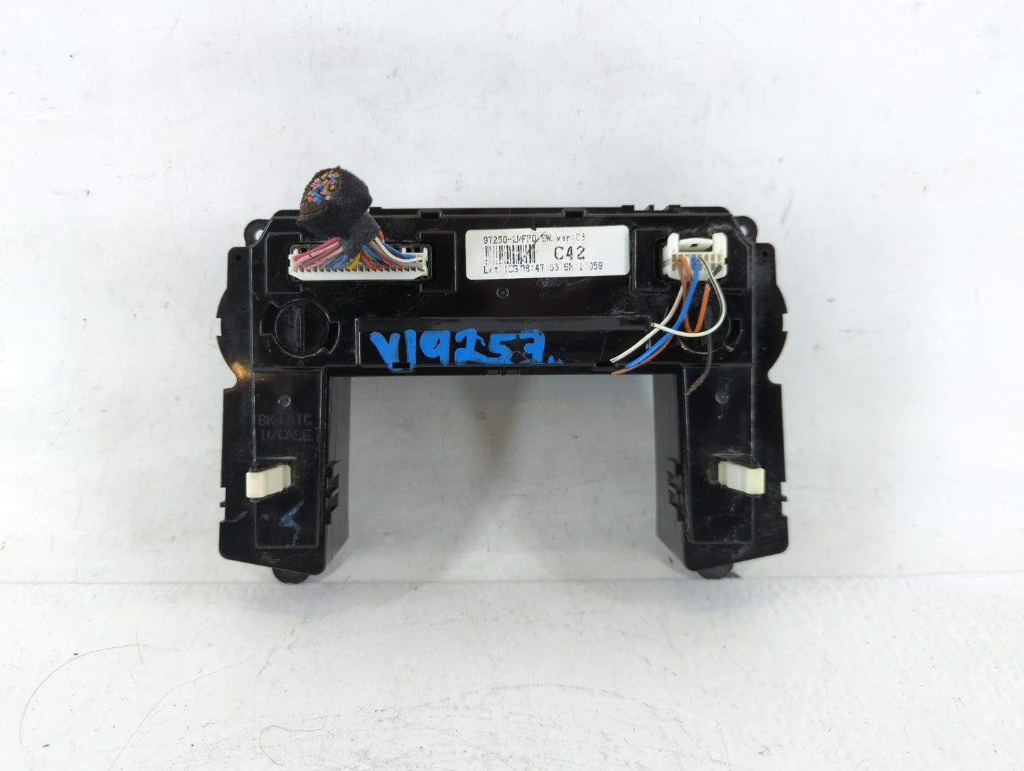 2013-2016 Hyundai Genesis Climate Control Module Temperature AC/Heater Replacement P/N:97250-2MFP1 Fits Fits 2013 2014 2015 