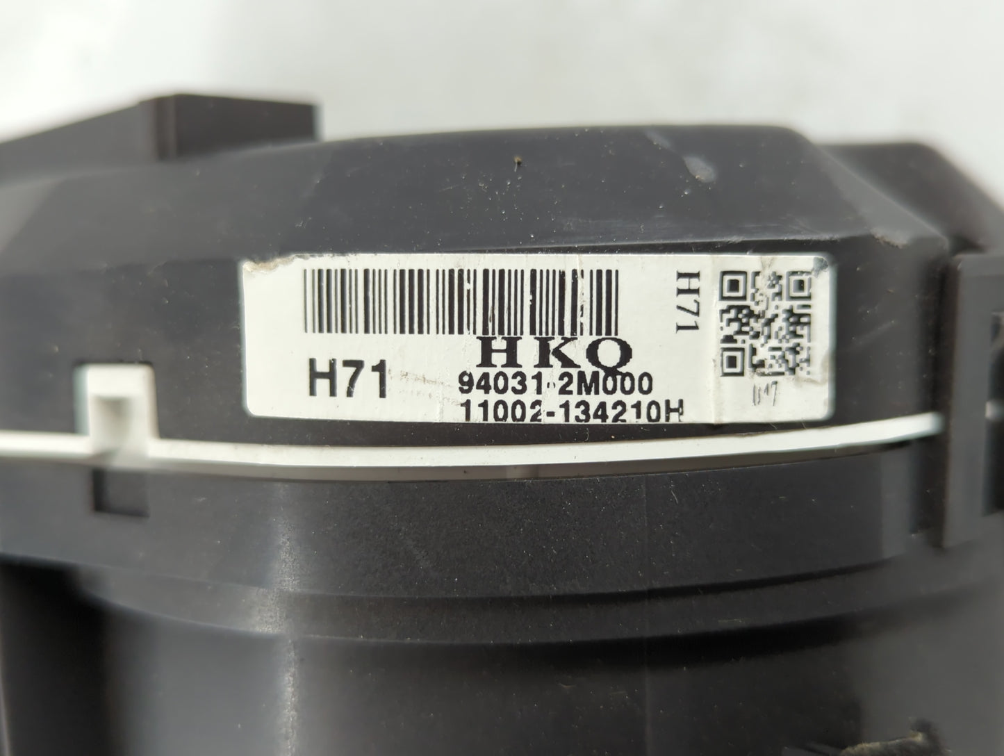 2013 Hyundai Genesis Instrument Cluster Speedometer Gauges P/N:94031 2M000 Fits OEM Used Auto Parts - Oemusedautoparts1.com
