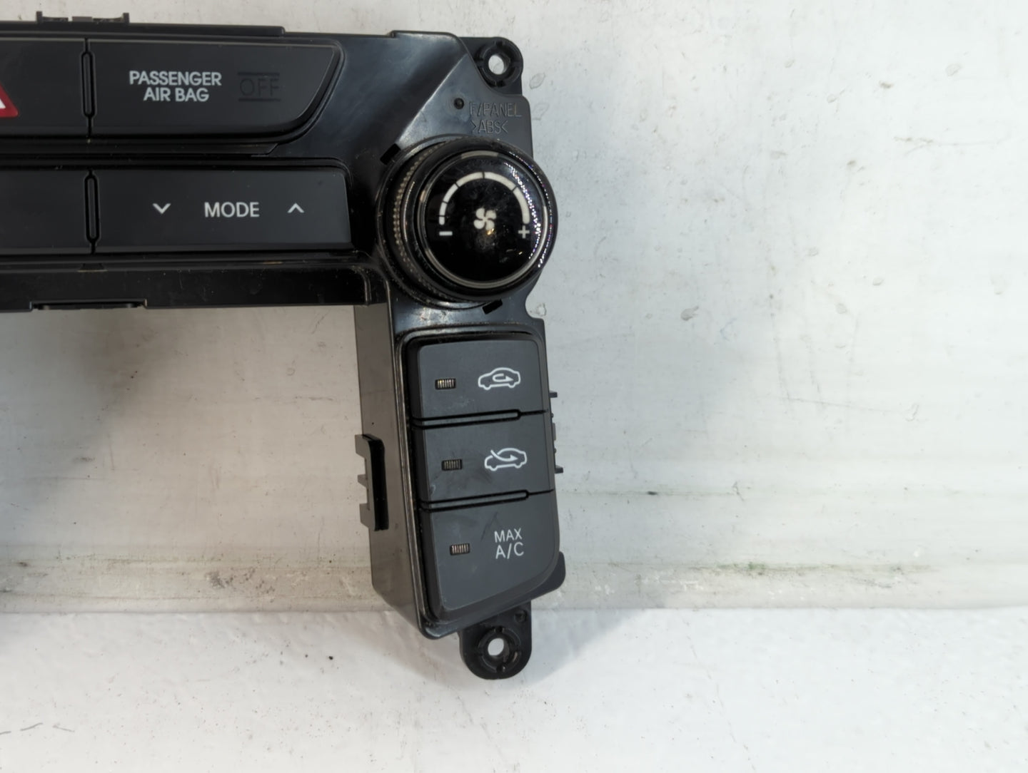 2013-2016 Hyundai Genesis Climate Control Module Temperature AC/Heater Replacement P/N:97250-2MMC0 Fits Fits 2013 2014 2015 