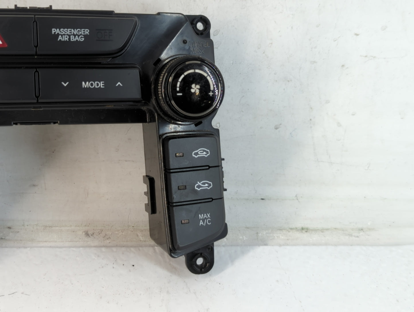 2013-2016 Hyundai Genesis Climate Control Module Temperature AC/Heater Replacement P/N:97250-2MMC0 Fits Fits 2013 2014 2015 