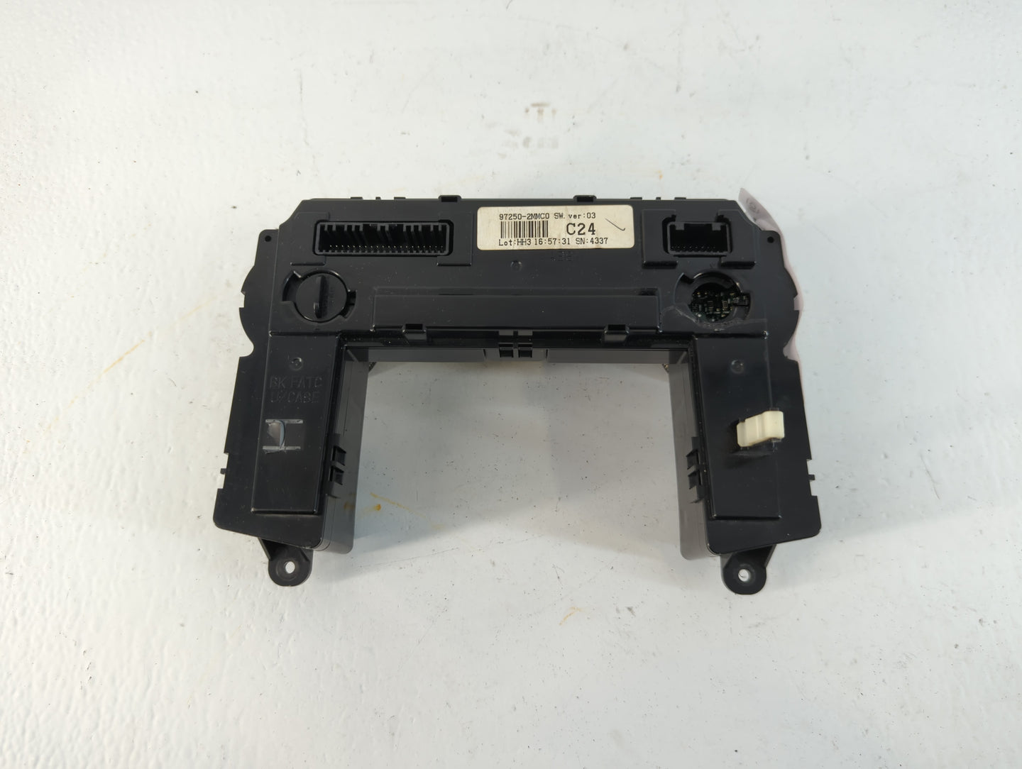 2013-2016 Hyundai Genesis Climate Control Module Temperature AC/Heater Replacement P/N:97250-2MMC0 Fits Fits 2013 2014 2015 