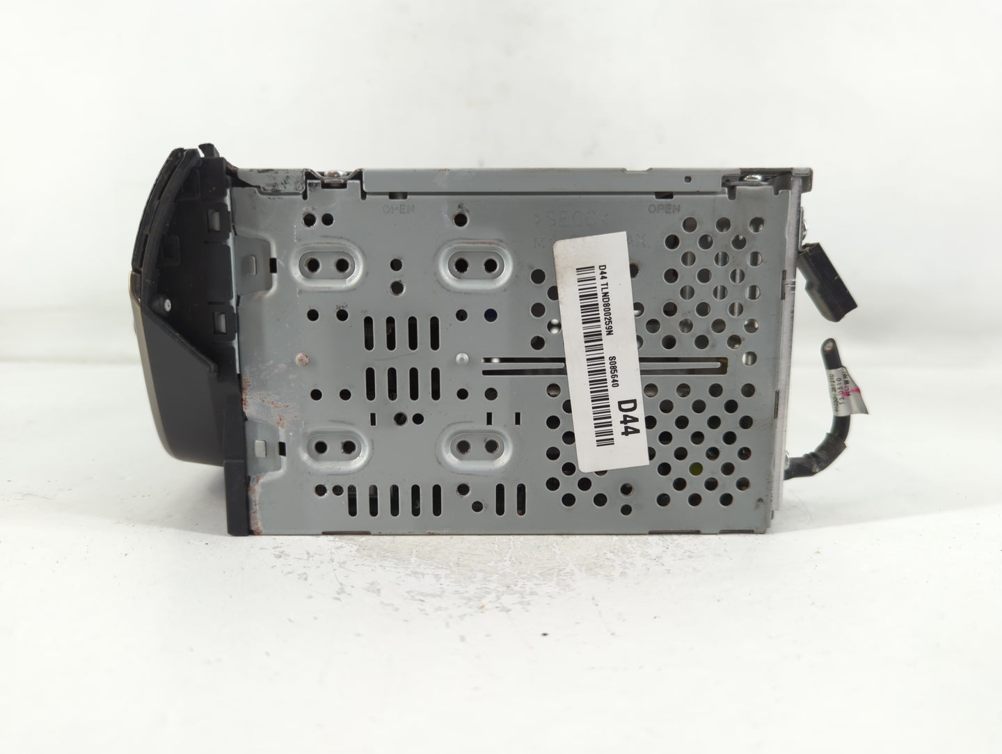 2013 Hyundai Genesis Radio AM FM Cd Player Receiver Replacement P/N:96180-2M117YHG Fits OEM Used Auto Parts - Oemusedautopar