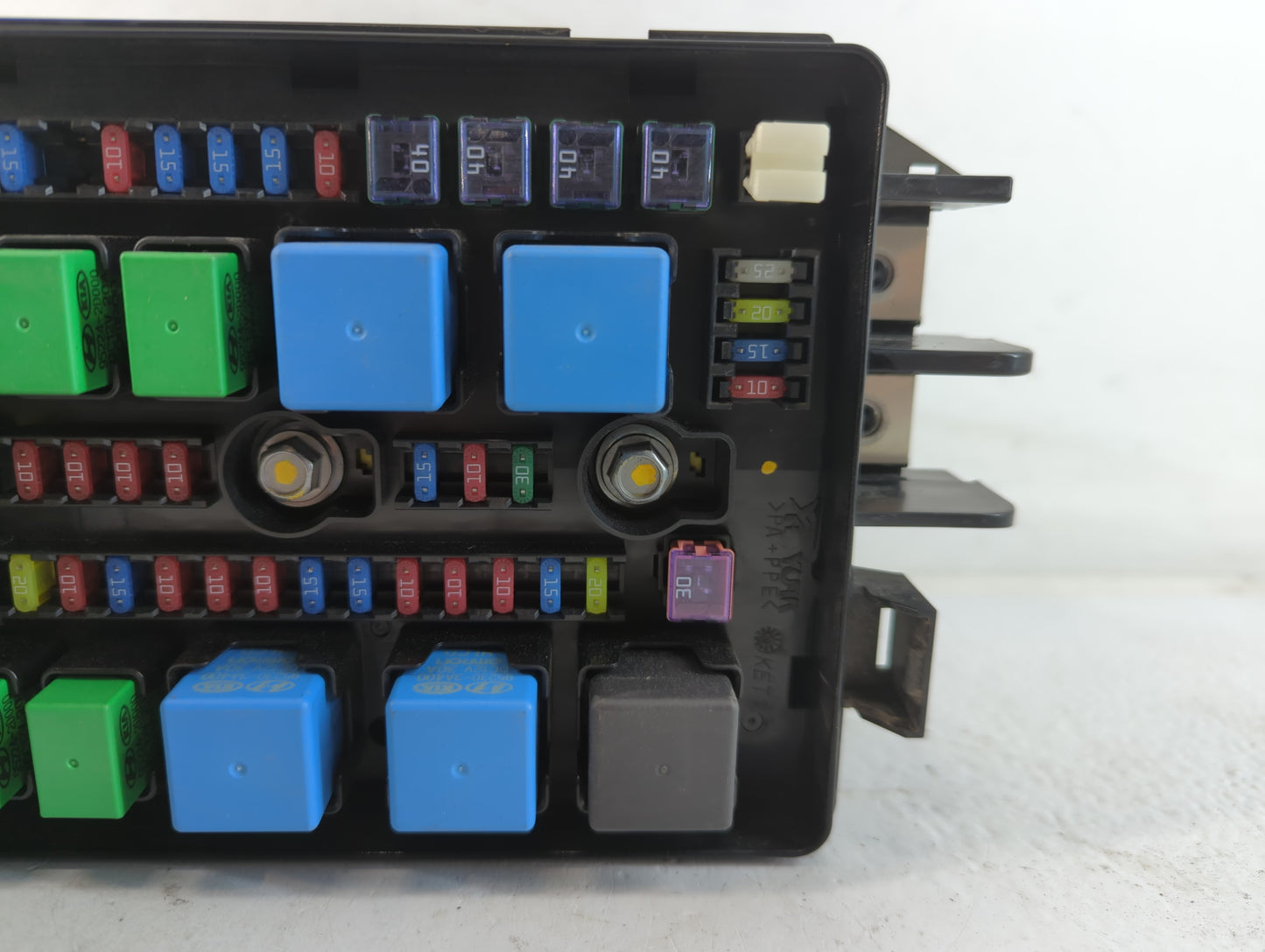 2013-2016 Hyundai Genesis Fusebox Fuse Box Panel Relay Module P/N:91950-3M173 Fits Fits 2013 2014 2015 2016 OEM Used Auto Pa