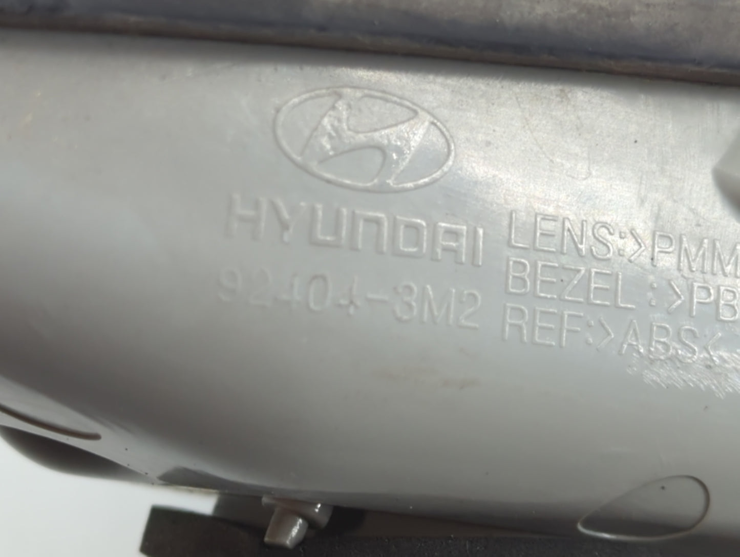 2013-2016 Hyundai Genesis Tail Light Assembly Driver Left OEM P/N:9240-3M2 BT-J643 Fits Fits 2013 2014 2015 2016 OEM Used Au