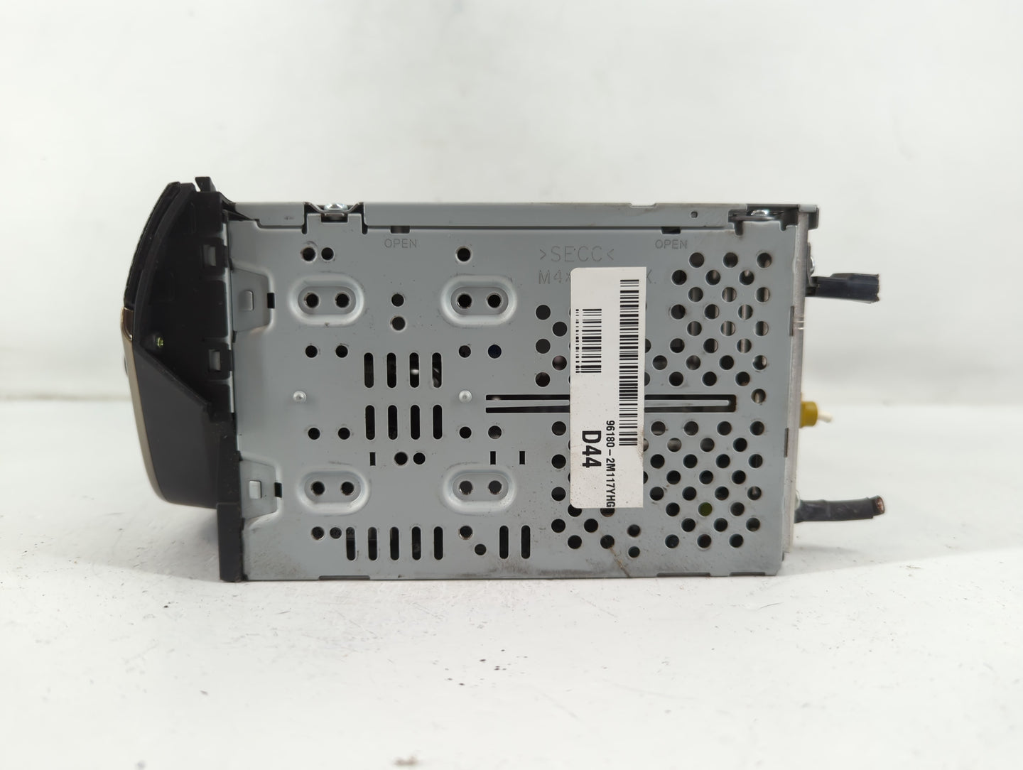 2013 Hyundai Genesis Radio AM FM Cd Player Receiver Replacement P/N:96180-2M117YHG Fits OEM Used Auto Parts - Oemusedautopar