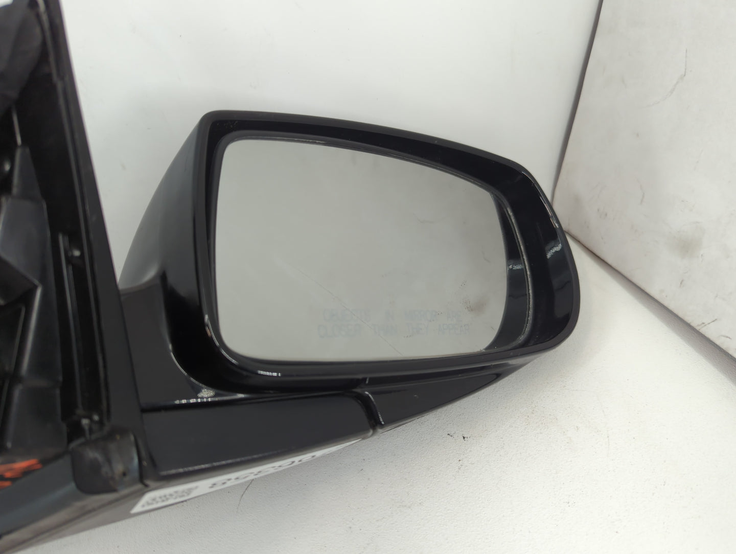 2009-2016 Hyundai Genesis Passenger Side View Mirror - Right Door Mirror OEM Used - Oemusedautoparts1.com