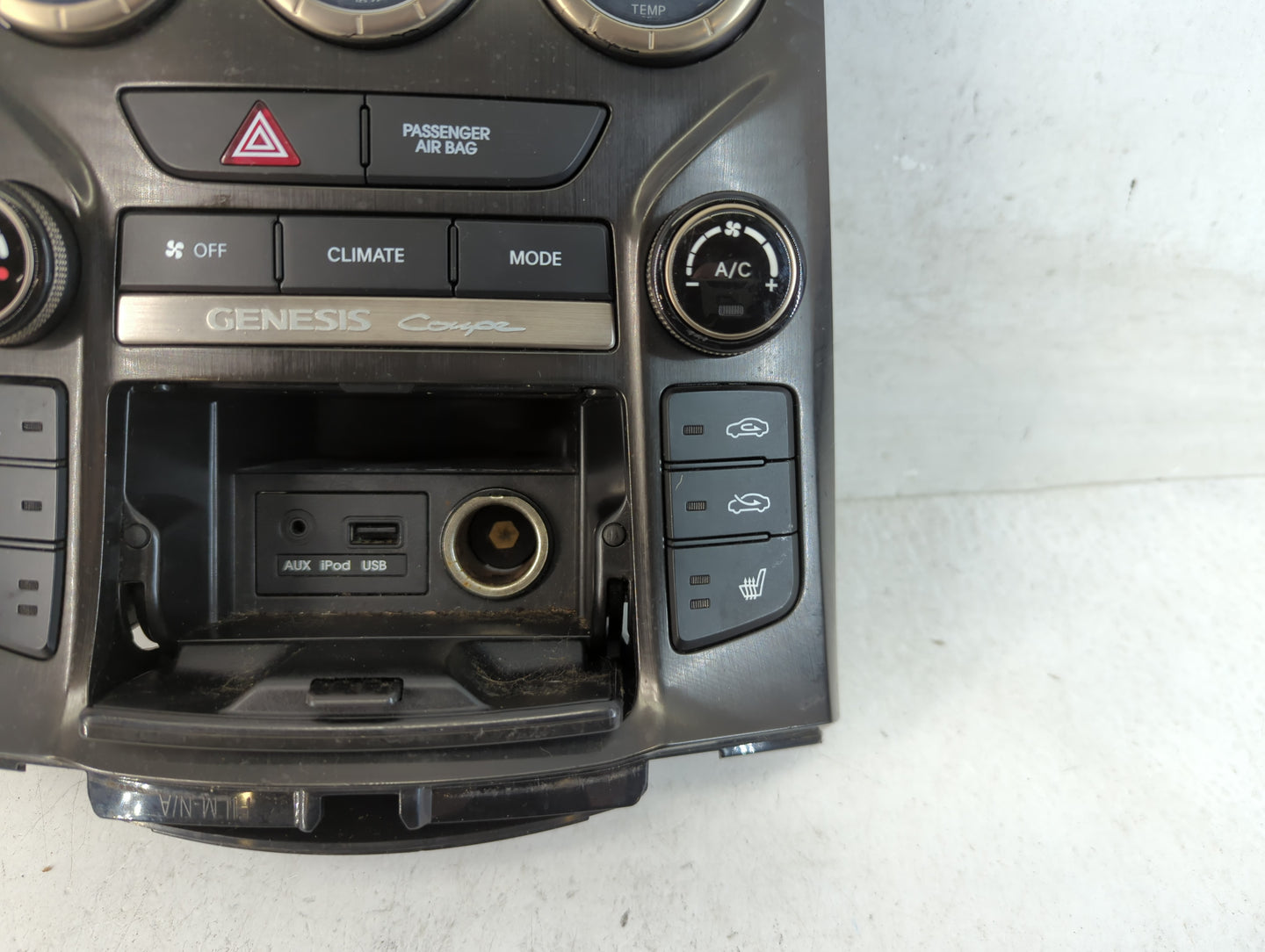 2013-2016 Hyundai Genesis Climate Control Module Temperature AC/Heater Replacement P/N:94300-2M850 97250-2MFP0 Fits OEM Used