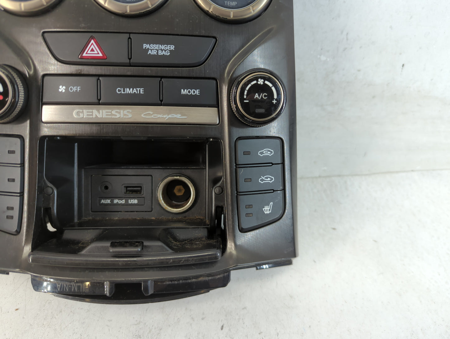 2013-2016 Hyundai Genesis Climate Control Module Temperature AC/Heater Replacement P/N:94300-2M850 97250-2MFP0 Fits OEM Used