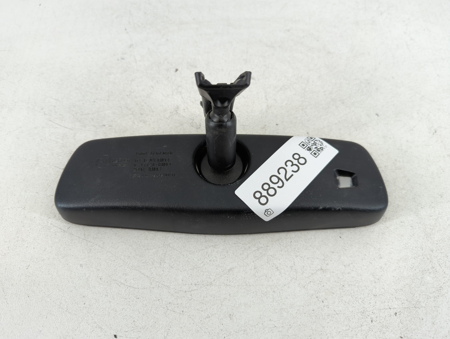 2013-2016 Hyundai Genesis Interior Rear View Mirror Replacement OEM P/N:E11026666 Fits OEM Used Auto Parts - Oemusedautopart