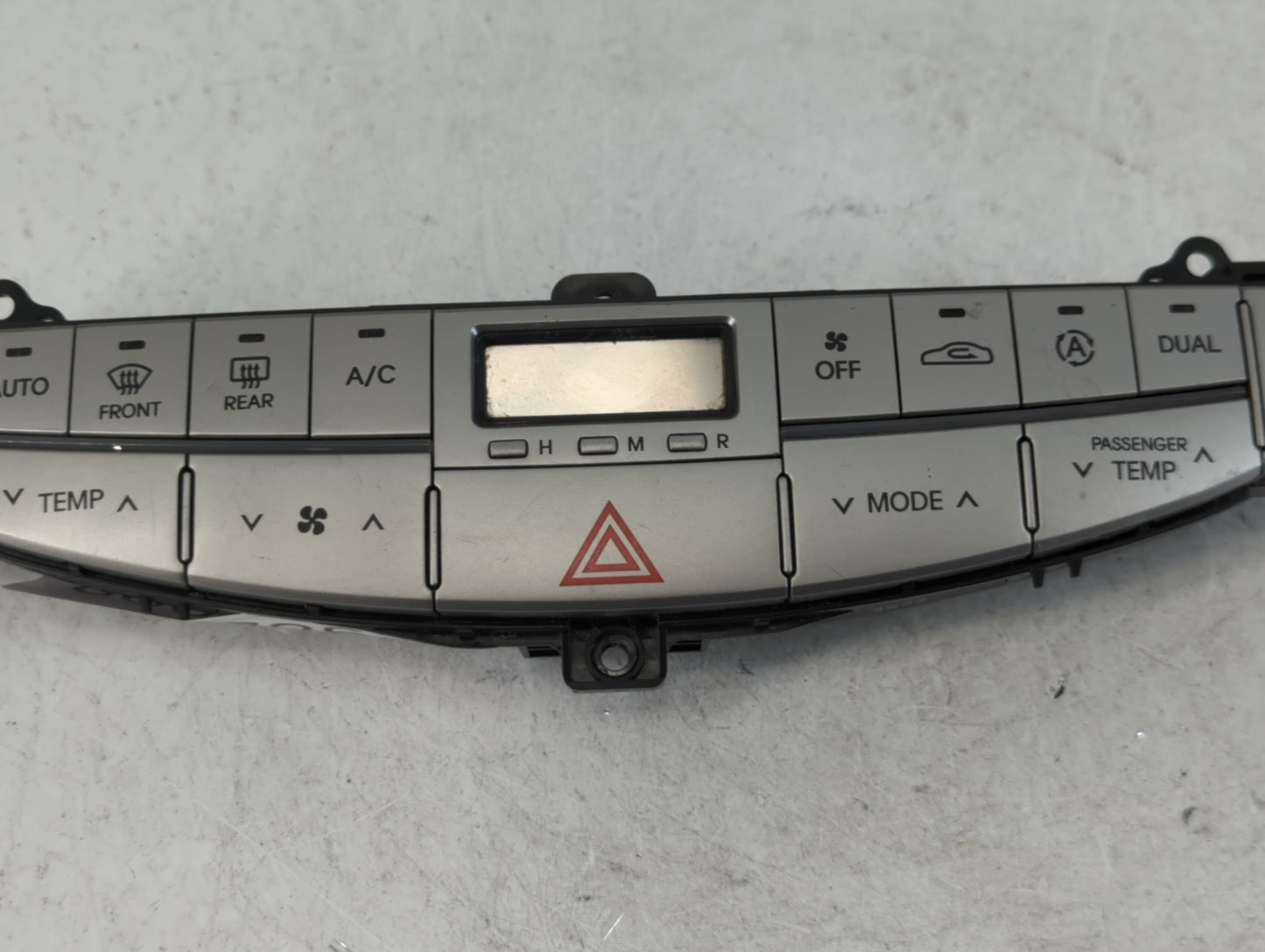 2013-2015 Hyundai Genesis Climate Control Module Temperature AC/Heater Replacement P/N:97250-3M700 Fits Fits 2013 2014 2015 