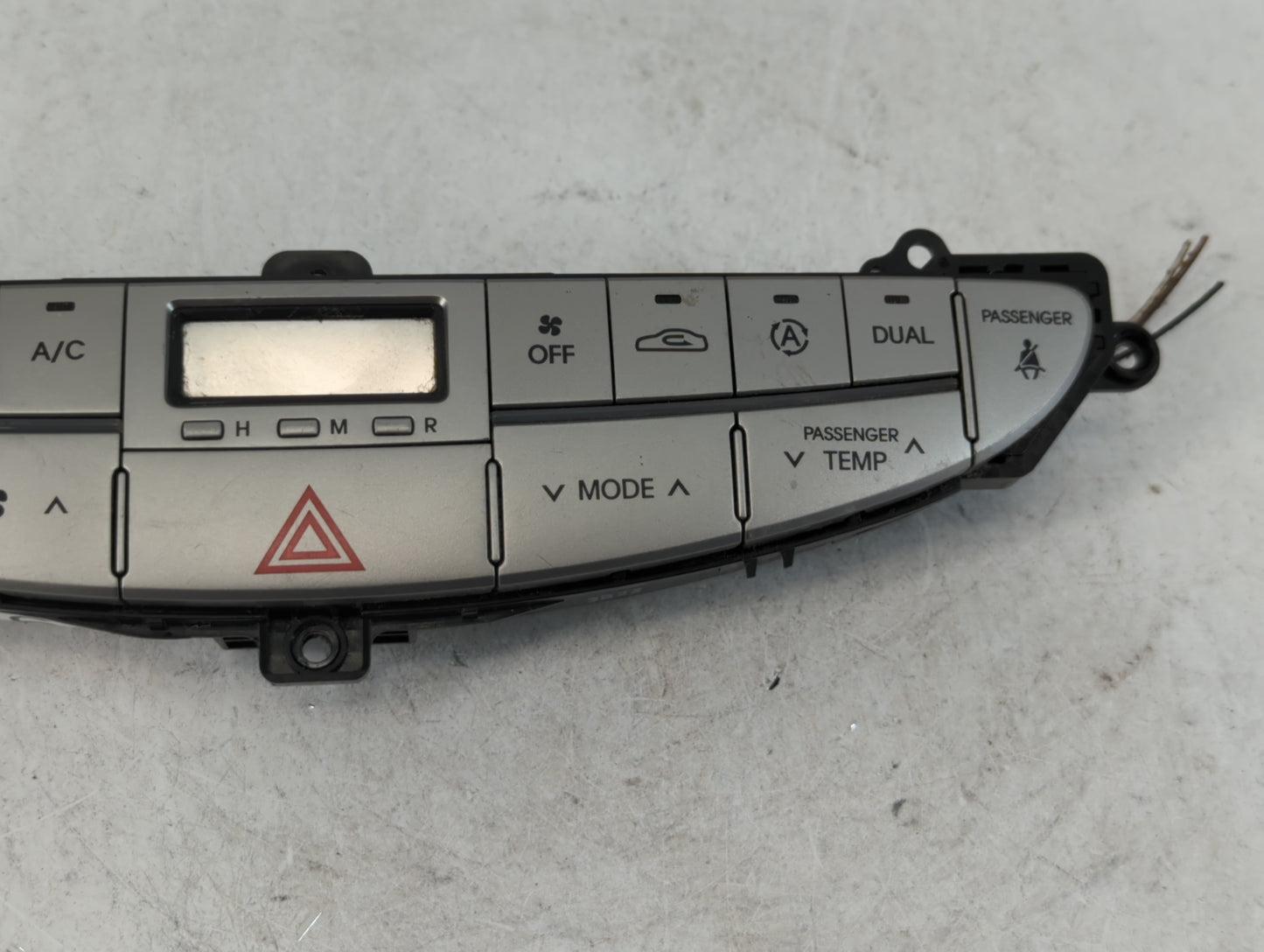 2013-2015 Hyundai Genesis Climate Control Module Temperature AC/Heater Replacement P/N:97250-3M700 Fits Fits 2013 2014 2015 