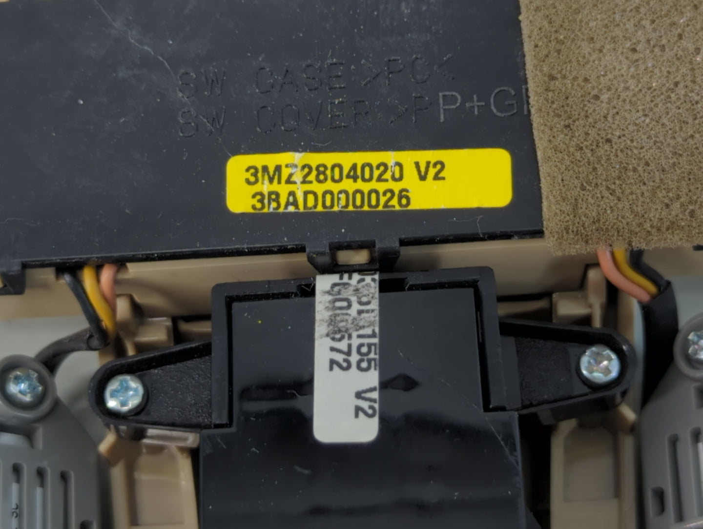 2013 Hyundai Genesis Overhead Roof Console - Oemusedautoparts1.com