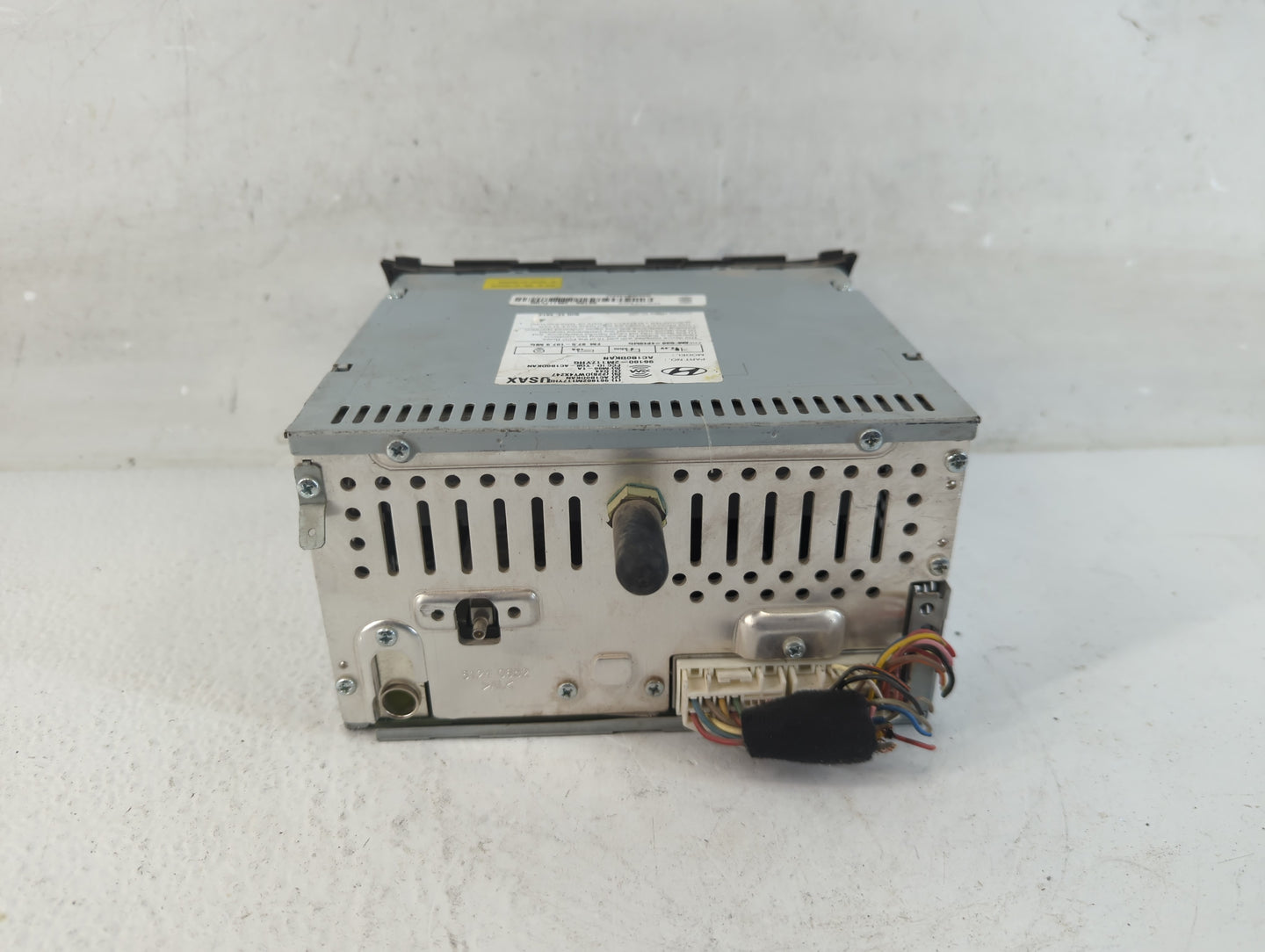 2013 Hyundai Genesis Radio AM FM Cd Player Receiver Replacement P/N:96180-2M117YHG Fits OEM Used Auto Parts - Oemusedautopar