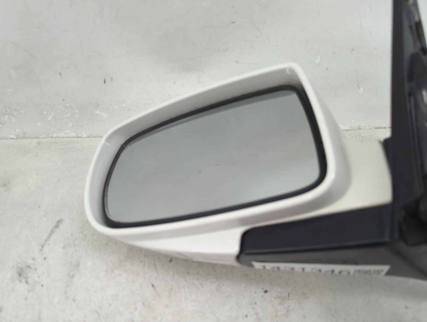 2013 Hyundai Genesis Coupe Driver Side View Mirror - Left Door Mirror OEM Used - Oemusedautoparts1.com