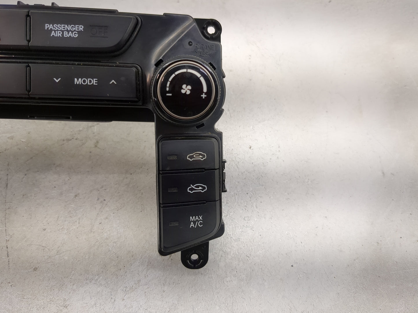 2013 Hyundai Genesis Coupe Climate Control Module Temperature AC/Heater Replacement P/N:97250-2MMC0 Fits Fits 2014 2015 2016