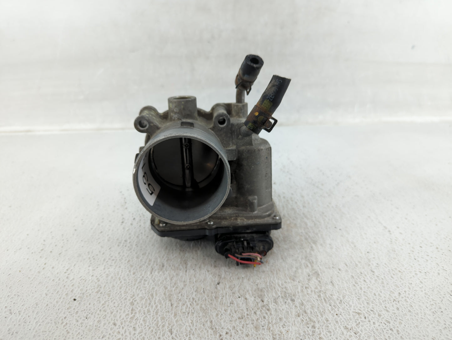 2018-2021 Hyundai Kona Throttle Body P/N:35100-2E400 Fits Fits 2012 2013 2014 2015 2016 2018 2019 2020 2021 OEM Used Auto Pa