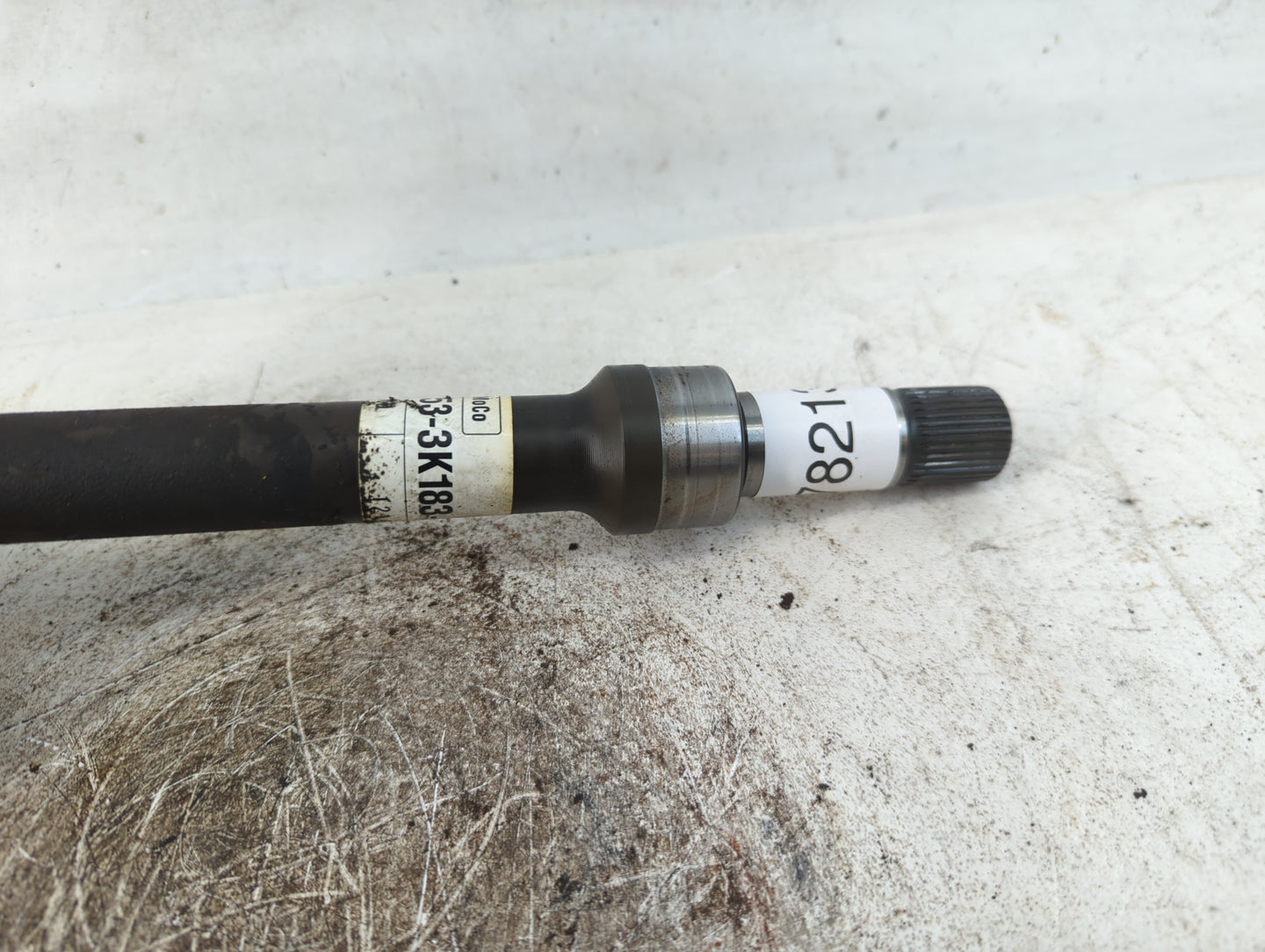 2013 Hyundai Kona Axle Shaft Front Driver Cv C/v - Oemusedautoparts1.com