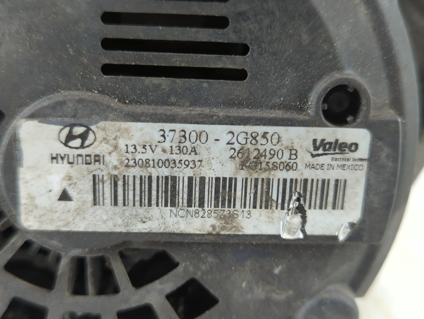 2013 Hyundai Santa Fe Alternator Replacement Generator Charging Assembly Engine OEM P/N:37300-2G850 Fits Fits 2014 2015 OEM 