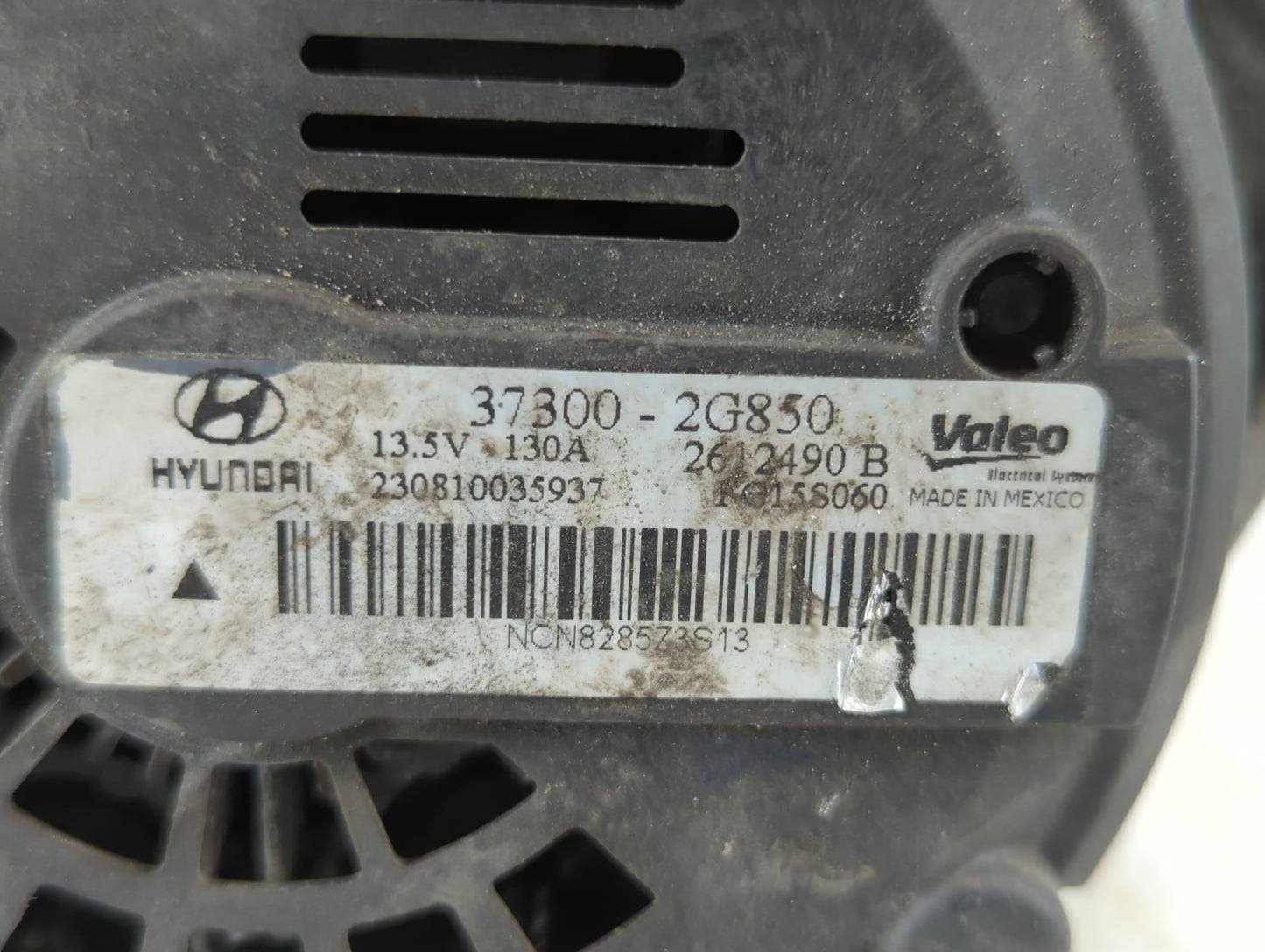 2013 Hyundai Santa Fe Alternator Replacement Generator Charging Assembly Engine OEM P/N:37300-2G850 Fits Fits 2014 2015 OEM 