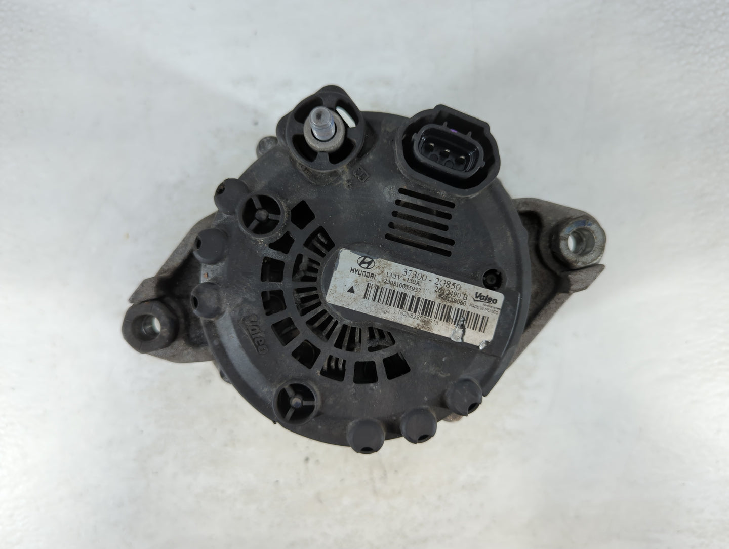 2013 Hyundai Santa Fe Alternator Replacement Generator Charging Assembly Engine OEM P/N:37300-2G850 Fits Fits 2014 2015 OEM 