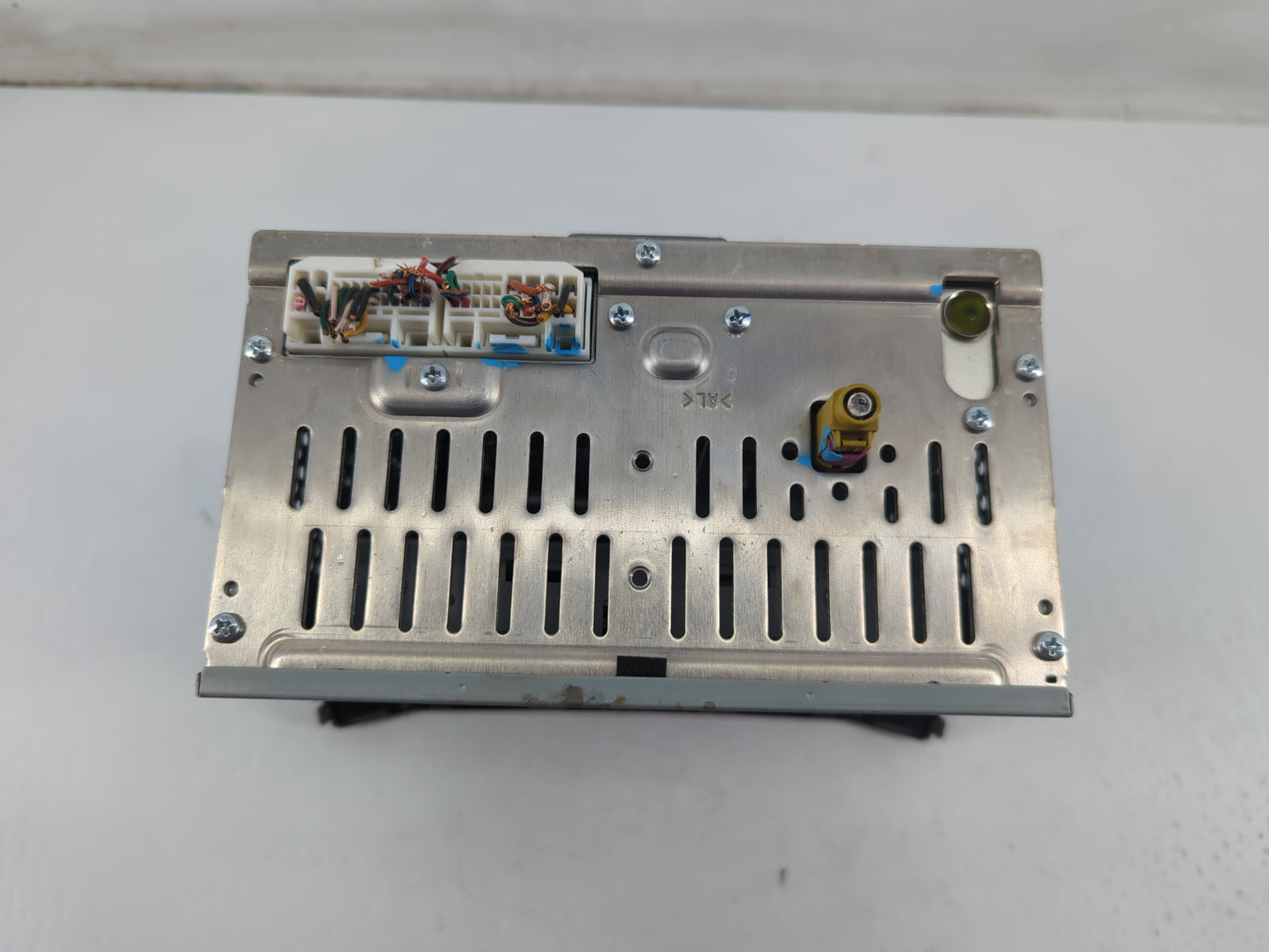 2013-2014 Hyundai Santa Fe Radio AM FM Cd Player Receiver Replacement P/N:96180-4Z1004X Fits Fits 2013 2014 OEM Used Auto Pa