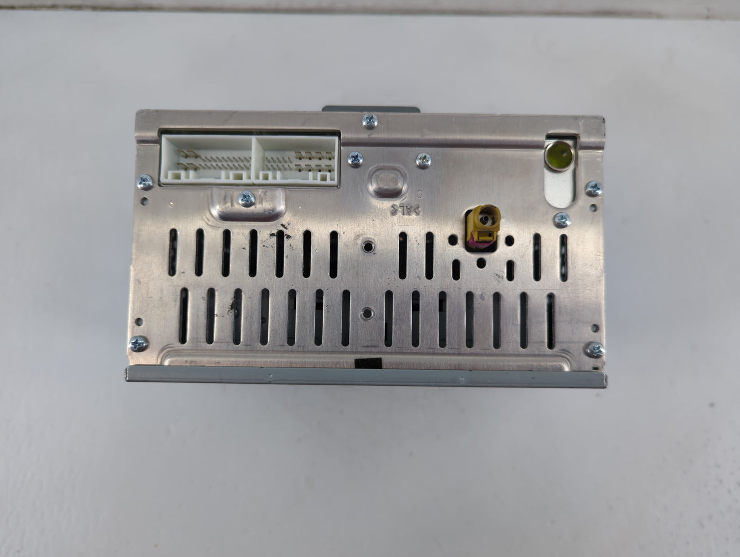 2013-2014 Hyundai Santa Fe Radio AM FM Cd Player Receiver Replacement P/N:96180-4Z1004X Fits Fits 2013 2014 OEM Used Auto Pa
