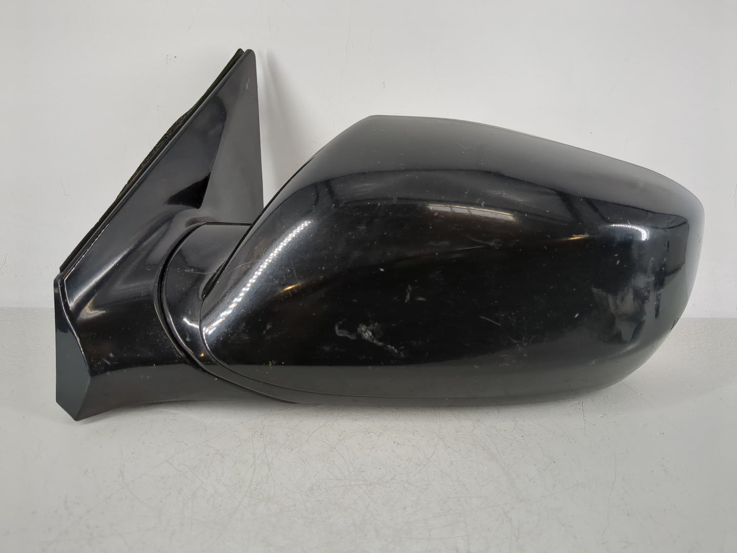 2013-2016 Hyundai Santa Fe Driver Side View Mirror - Left Door Mirror OEM Used - Oemusedautoparts1.com