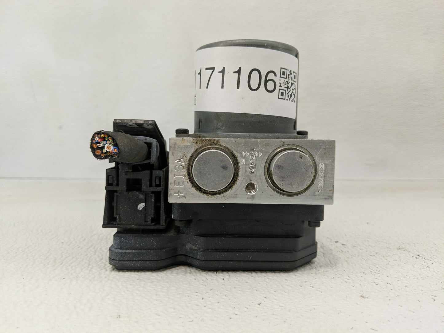 2013-2016 Hyundai Santa Fe ABS Pump Control Module Replacement P/N:58920-B8700 Fits Fits 2013 2014 2015 2016 OEM Used Auto P
