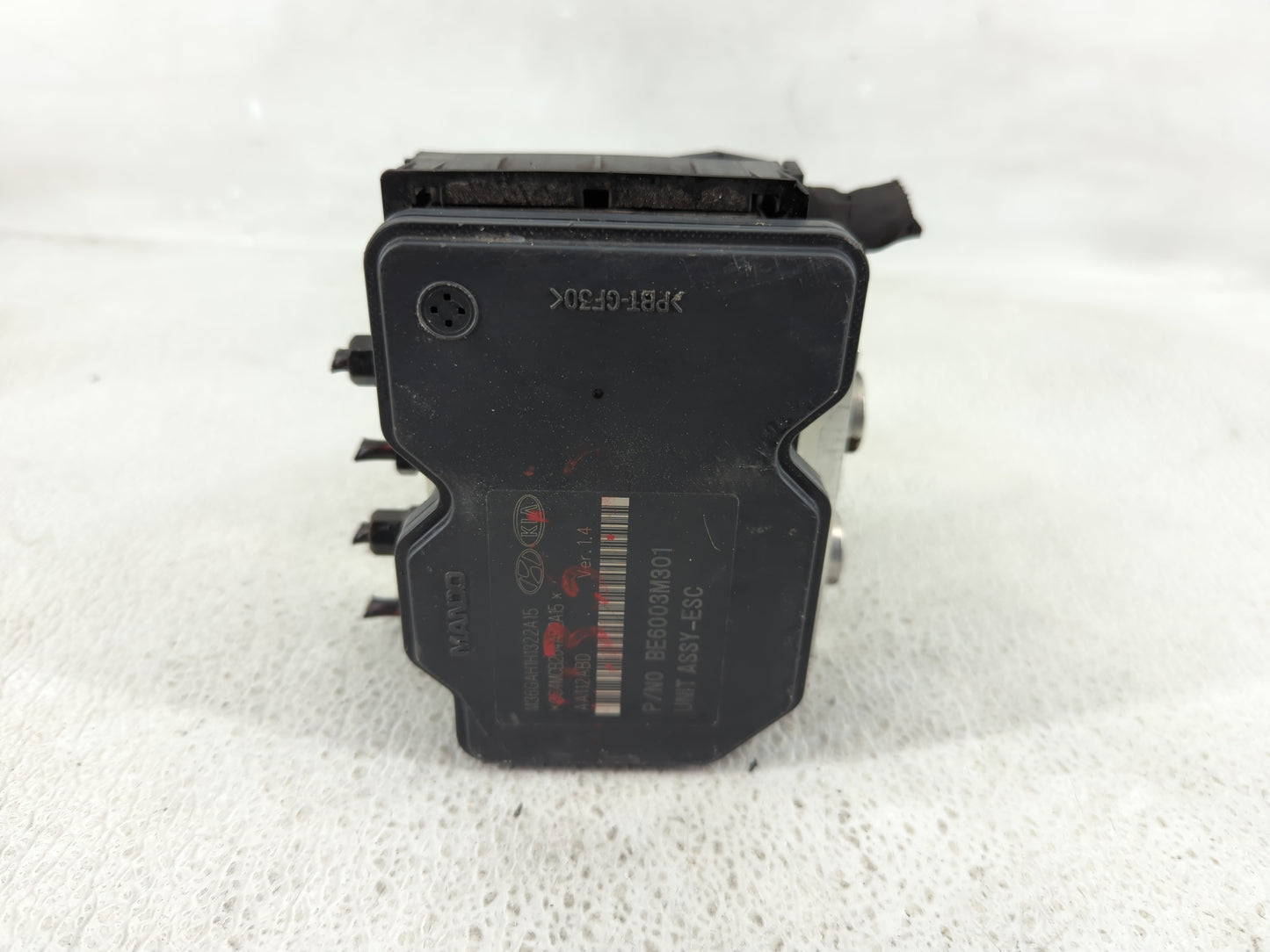 2013 Hyundai Santa Fe ABS Pump Control Module Replacement P/N:58920-4Z000 Fits OEM Used Auto Parts - Oemusedautoparts1.com
