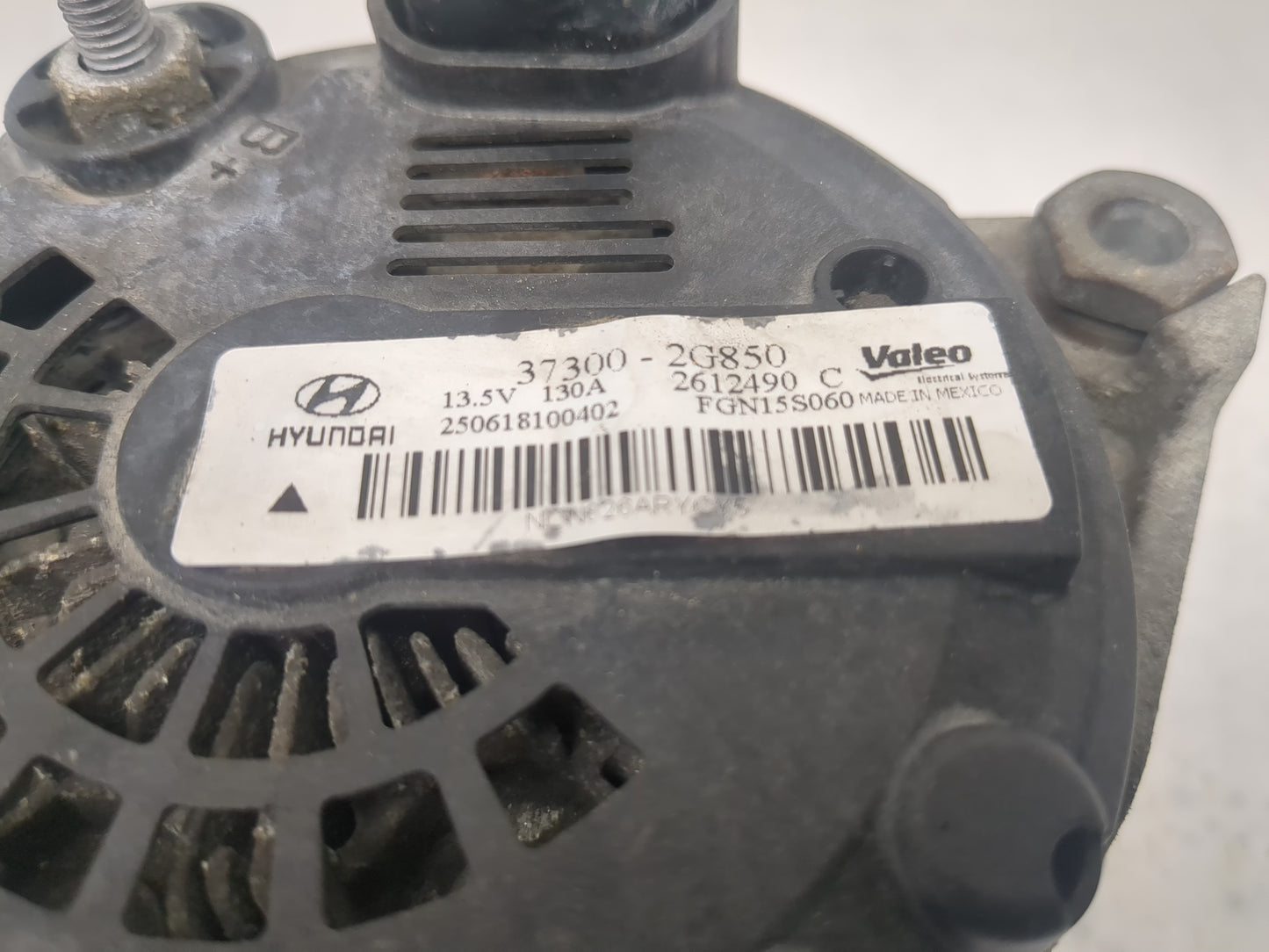 2013 Hyundai Santa Fe Alternator Replacement Generator Charging Assembly Engine OEM P/N:2612490 B 37300-2G850 Fits Fits 2014