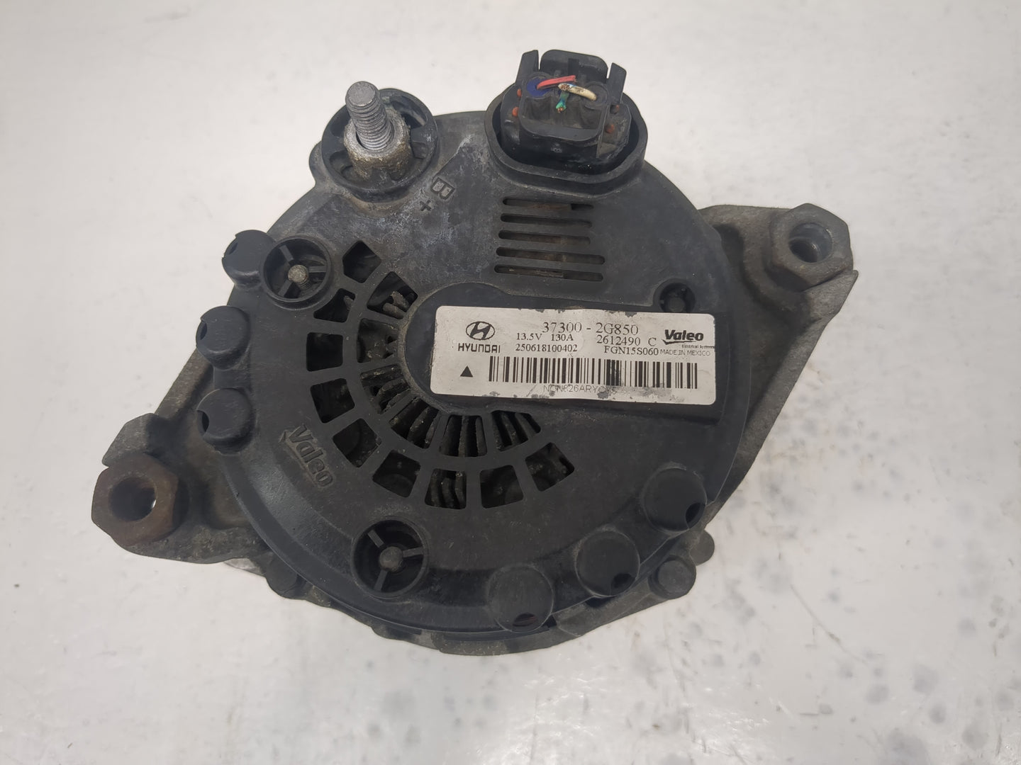 2013 Hyundai Santa Fe Alternator Replacement Generator Charging Assembly Engine OEM P/N:2612490 B 37300-2G850 Fits Fits 2014