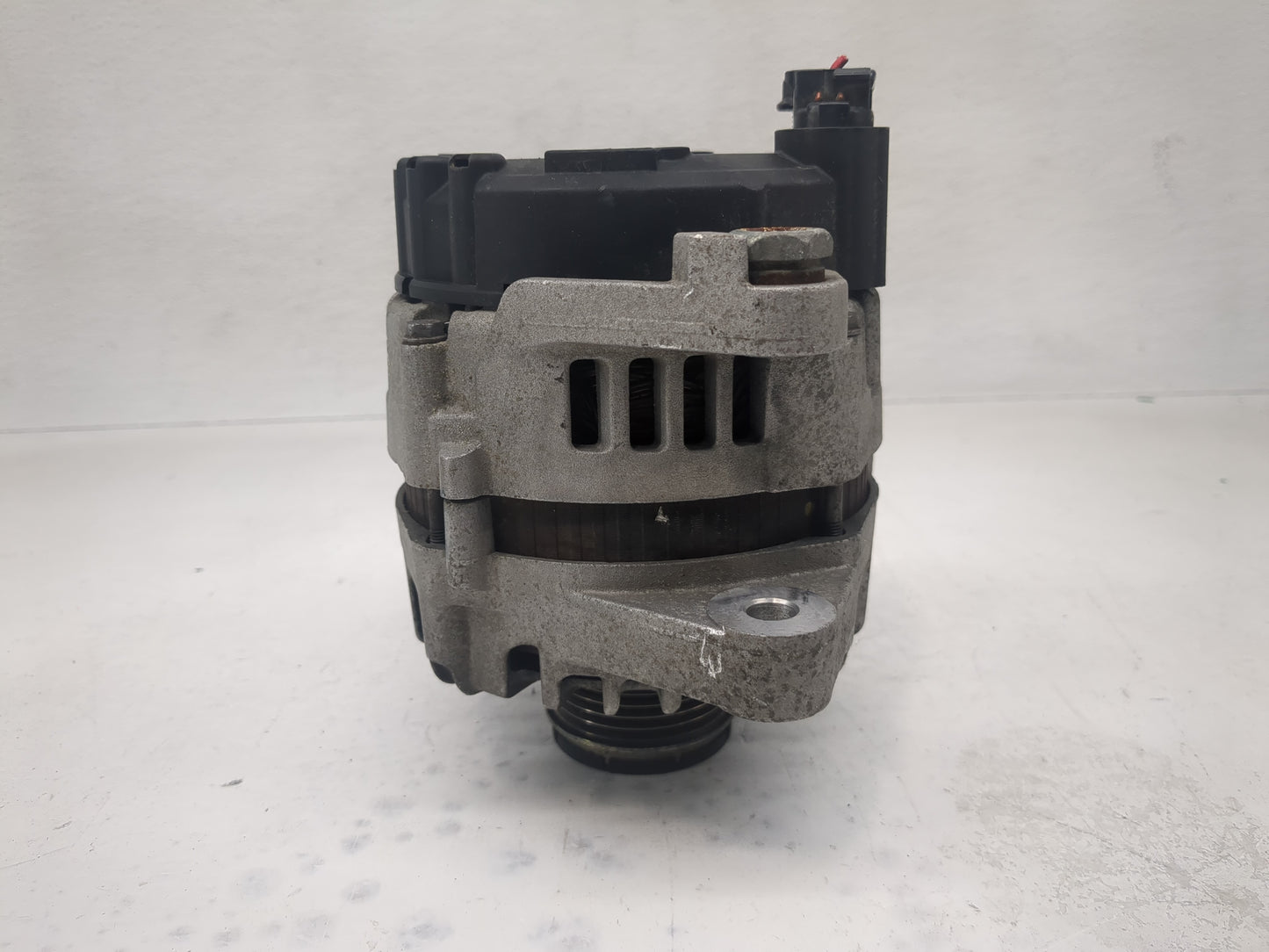 2013 Hyundai Santa Fe Alternator Replacement Generator Charging Assembly Engine OEM P/N:2612490 B 37300-2G850 Fits Fits 2014