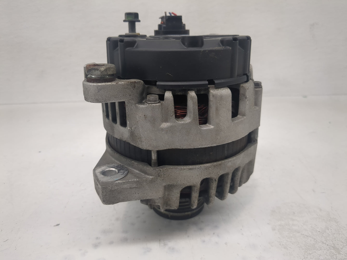 2013 Hyundai Santa Fe Alternator Replacement Generator Charging Assembly Engine OEM P/N:2612490 B 37300-2G850 Fits Fits 2014