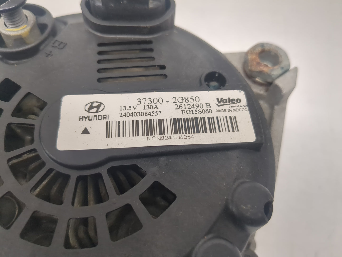 2013 Hyundai Santa Fe Alternator Replacement Generator Charging Assembly Engine OEM P/N:2612490 B 37300-2G850 Fits Fits 2014